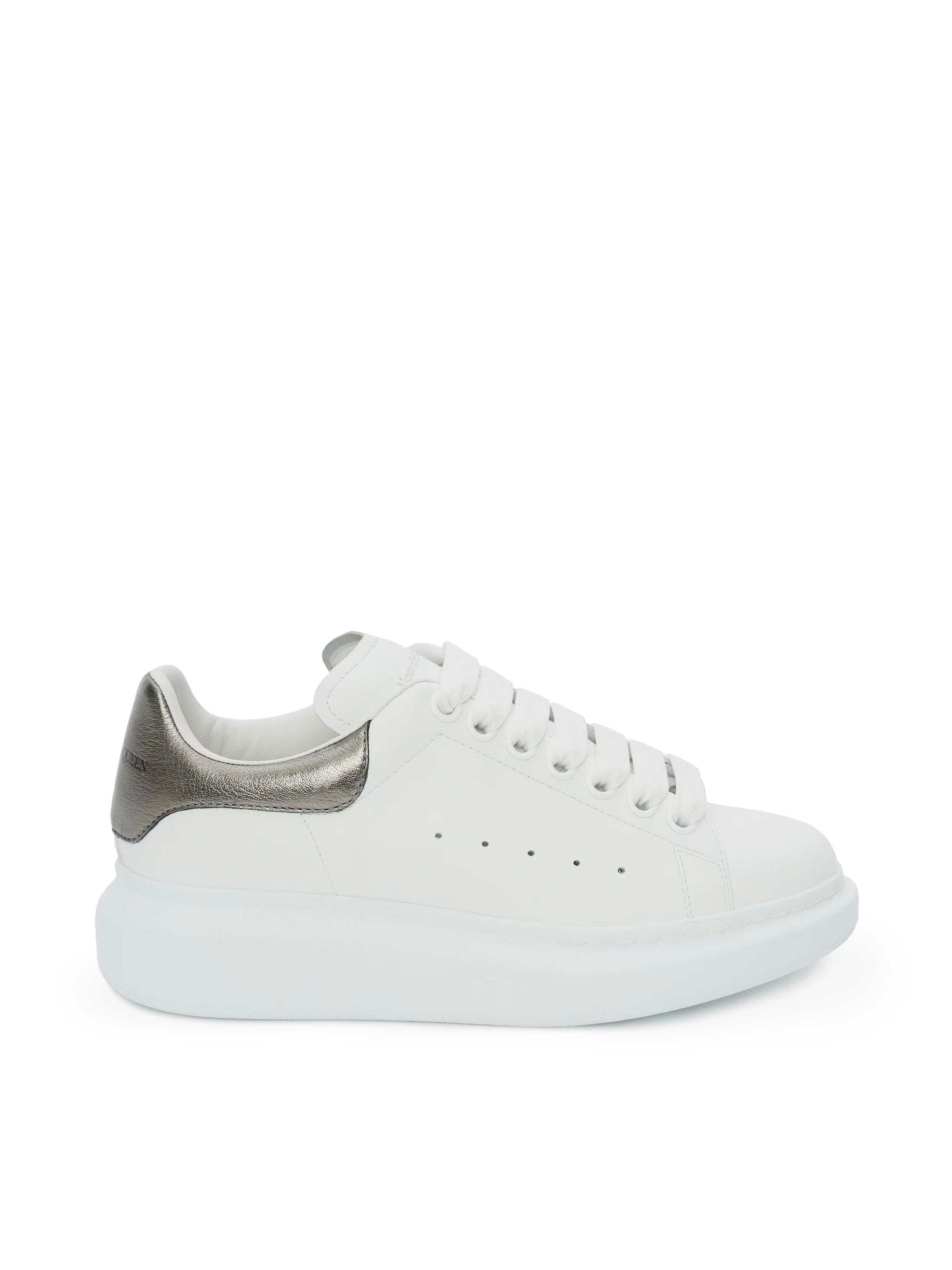 Sneakers oversize in pelle con talloncino a contrasto 553770 WHFBU9042 ALEXANDER McQUEEN 