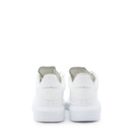 Sneakers oversize realizzate in pelle  pe 2021 553770 WHGP09000 ALEXANDER McQUEEN 