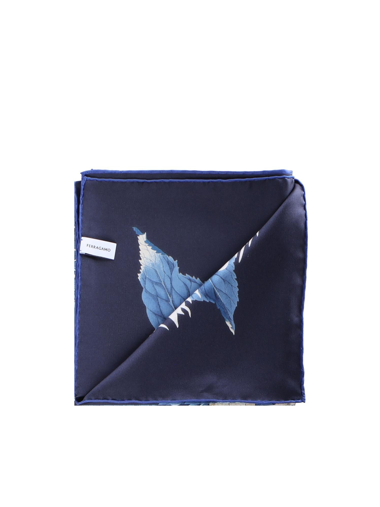 Foulard in seta con stampa 310196 780052003 FERRAGAMO 