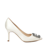 Décolleté Hangisi con fibbia gioiello in raso bianco 9XX0663 1309 MANOLO BLAHNIK 