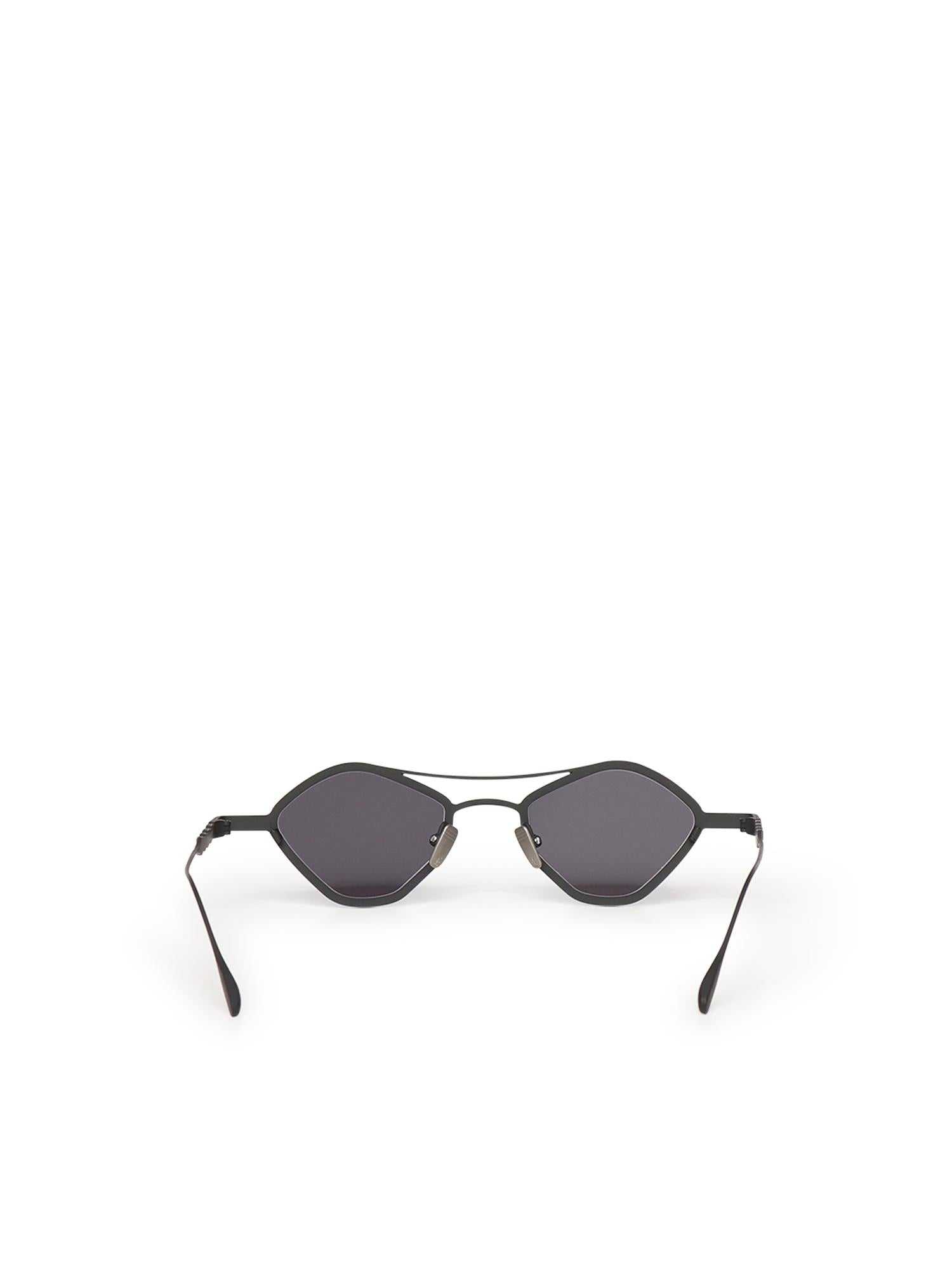 Occhiali da sole in titanio CPT85 BLK BLK CAPOTE 
