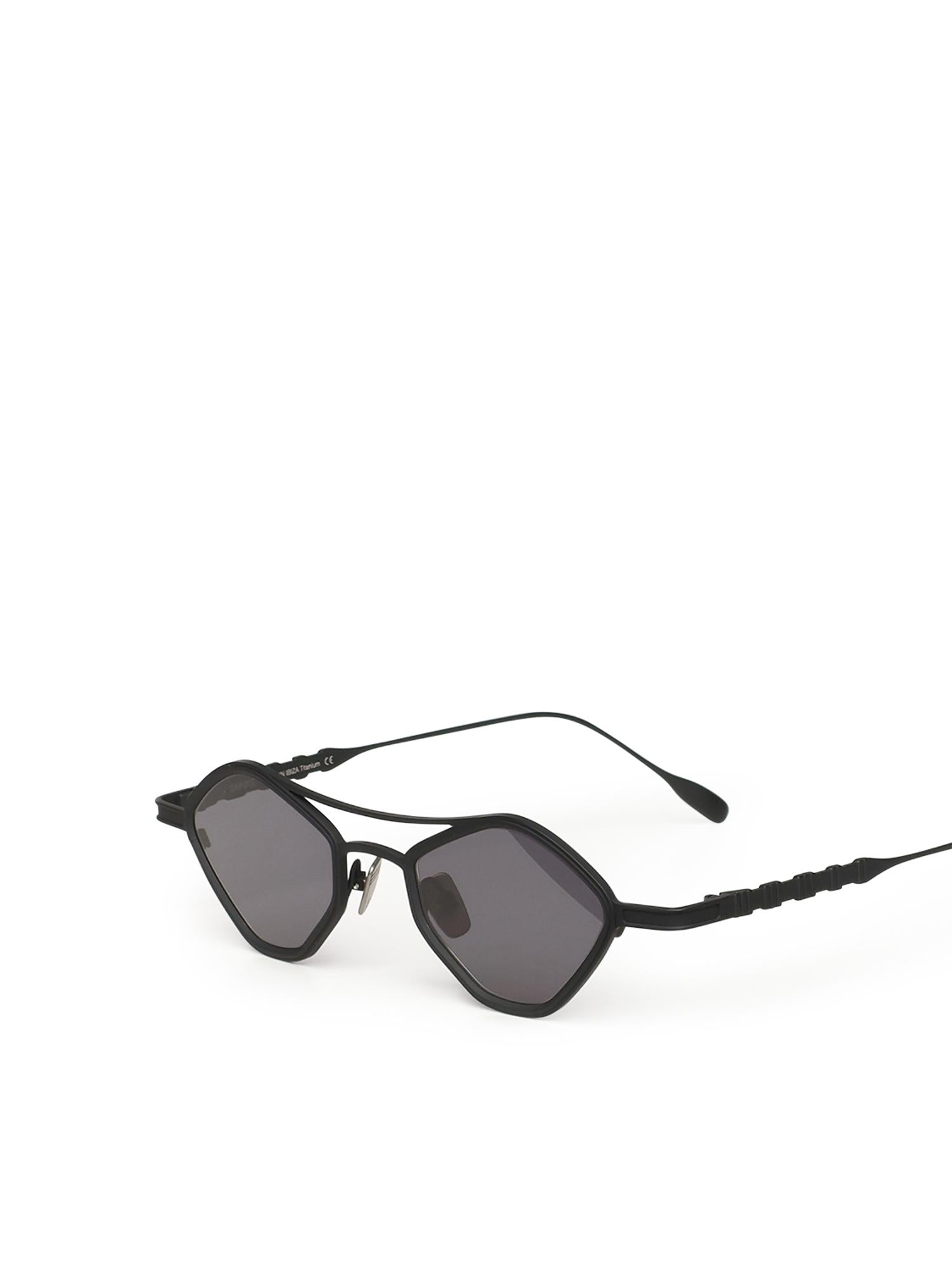 Occhiali da sole in titanio CPT85 BLK BLK CAPOTE 