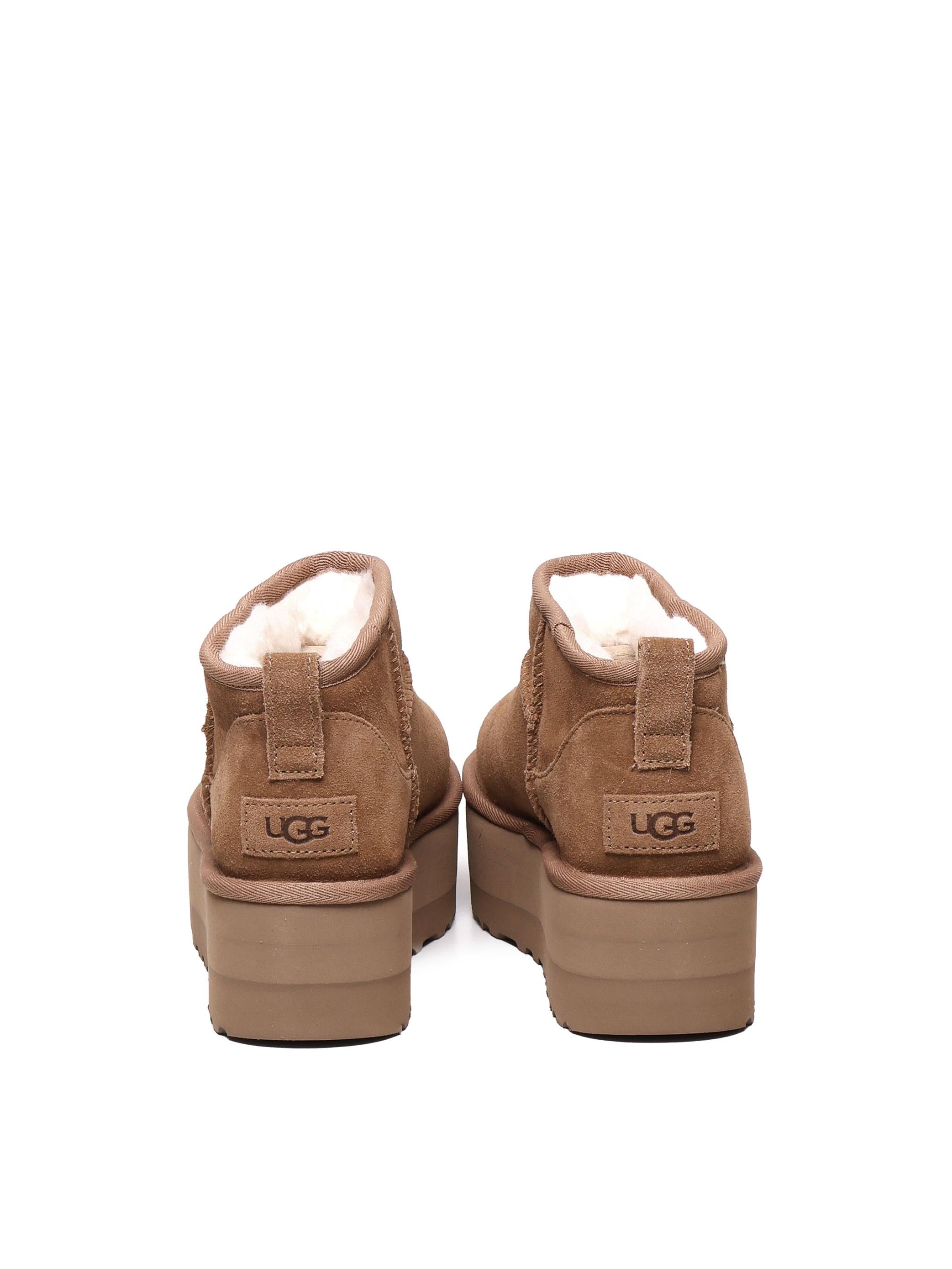 Stivali Classic Ultra Mini con plateau 1135092 CHE UGG 