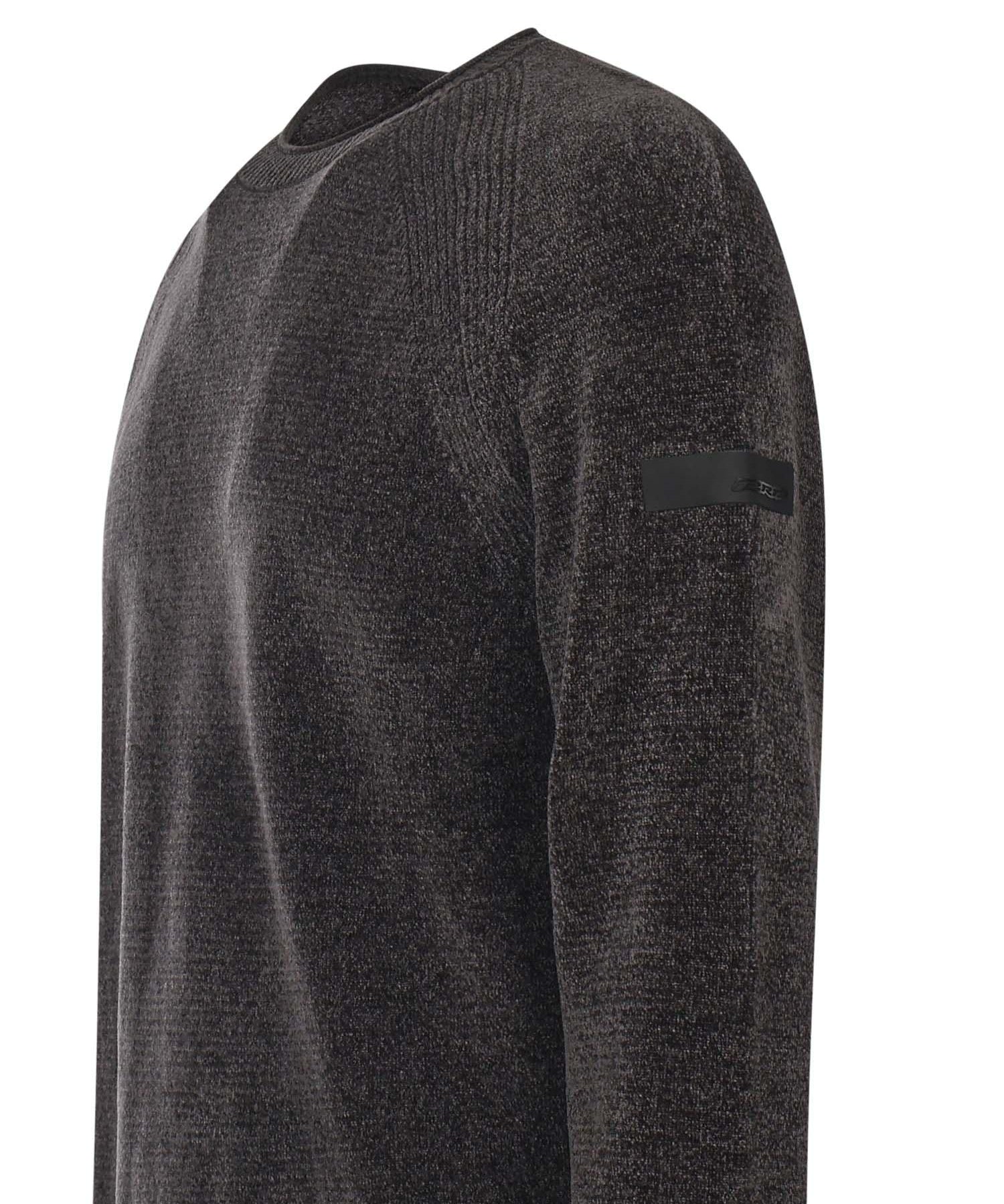 Maglione a girocollo con logo W25132 11 RRD 