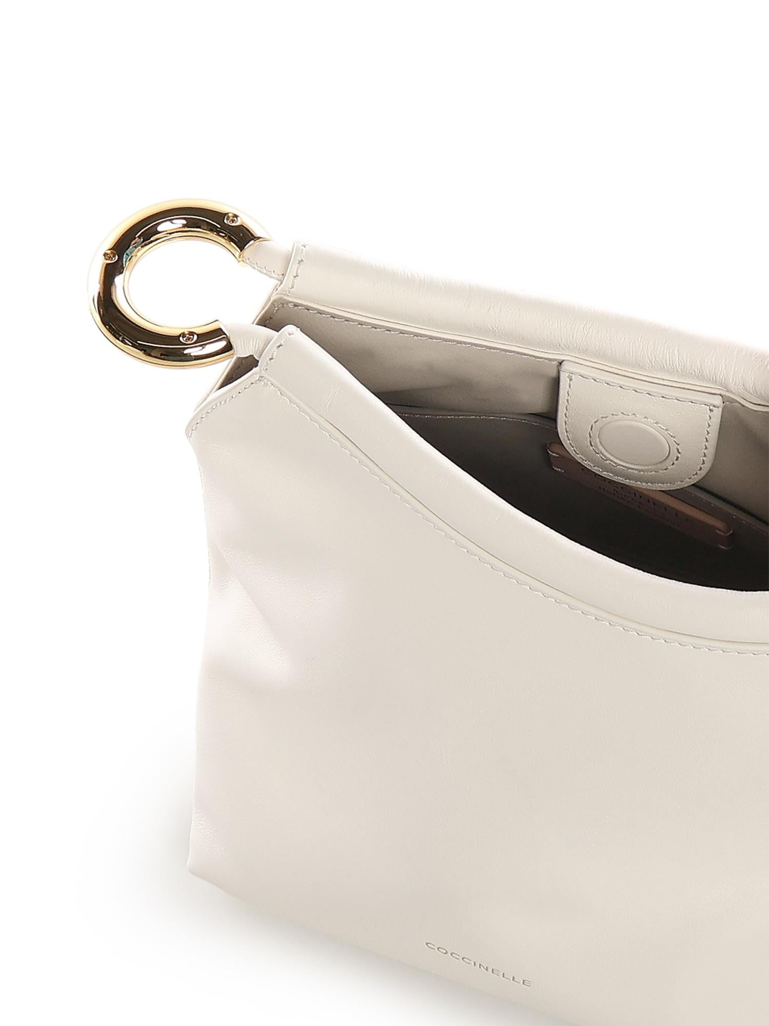 Pouch Finn in pelle E1UAA580101 N17 COCCINELLE 