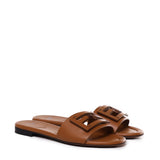 Slide Baguette in pelle 8R8136 AE7TF1C4R FENDI 