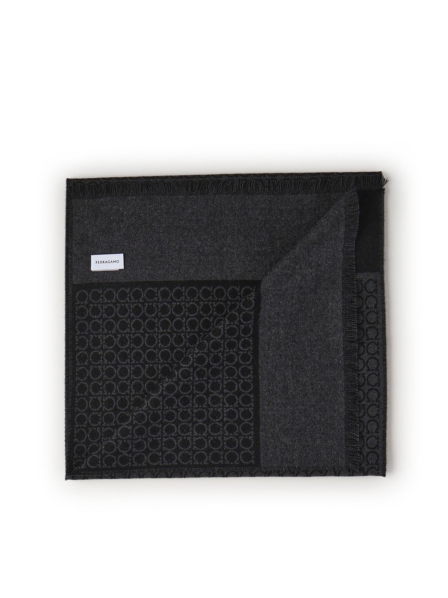 Sciarpa Gancini in cashmere 527047 671685004 FERRAGAMO 