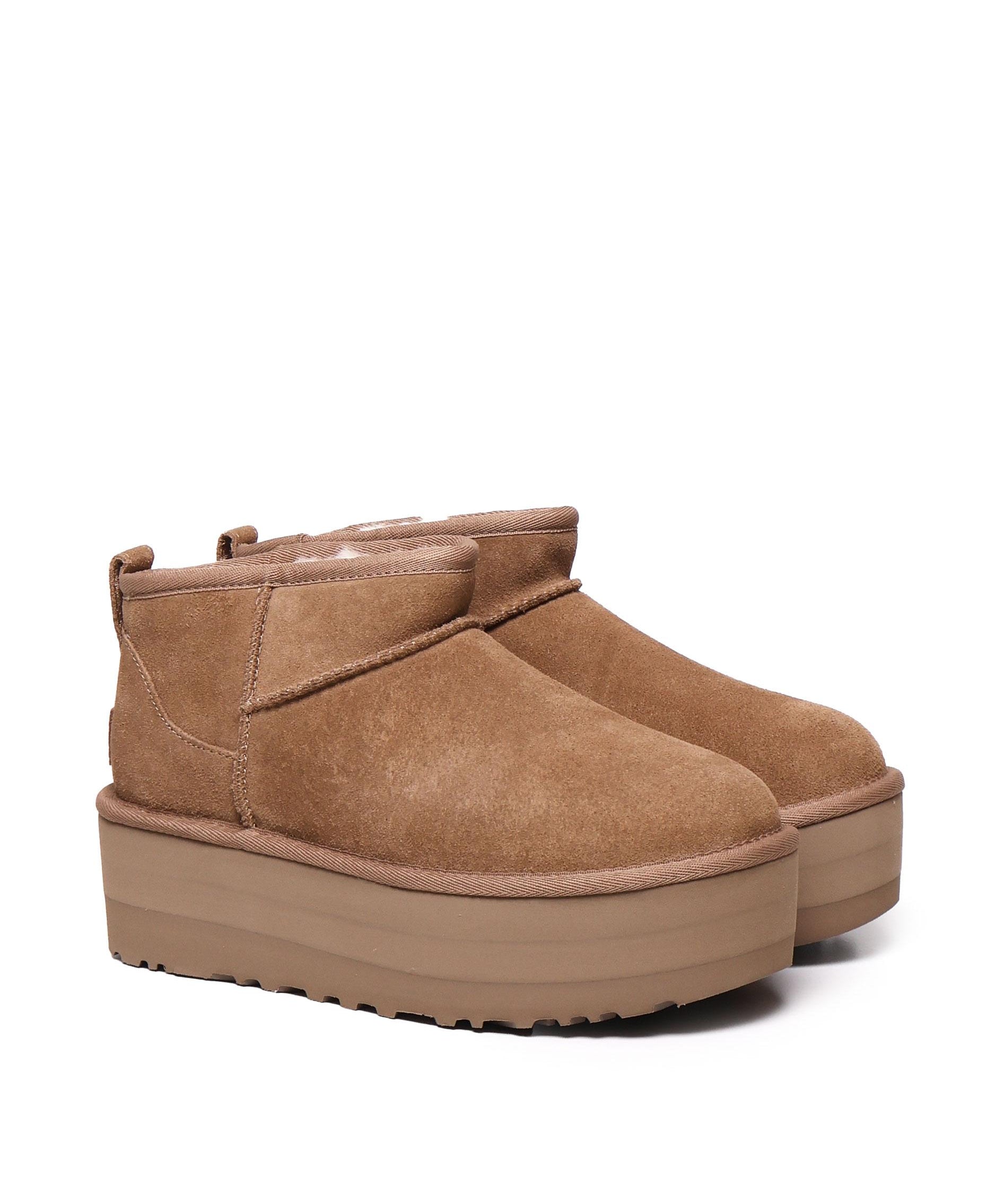 Stivali Classic Ultra Mini con plateau 1135092 CHE UGG 