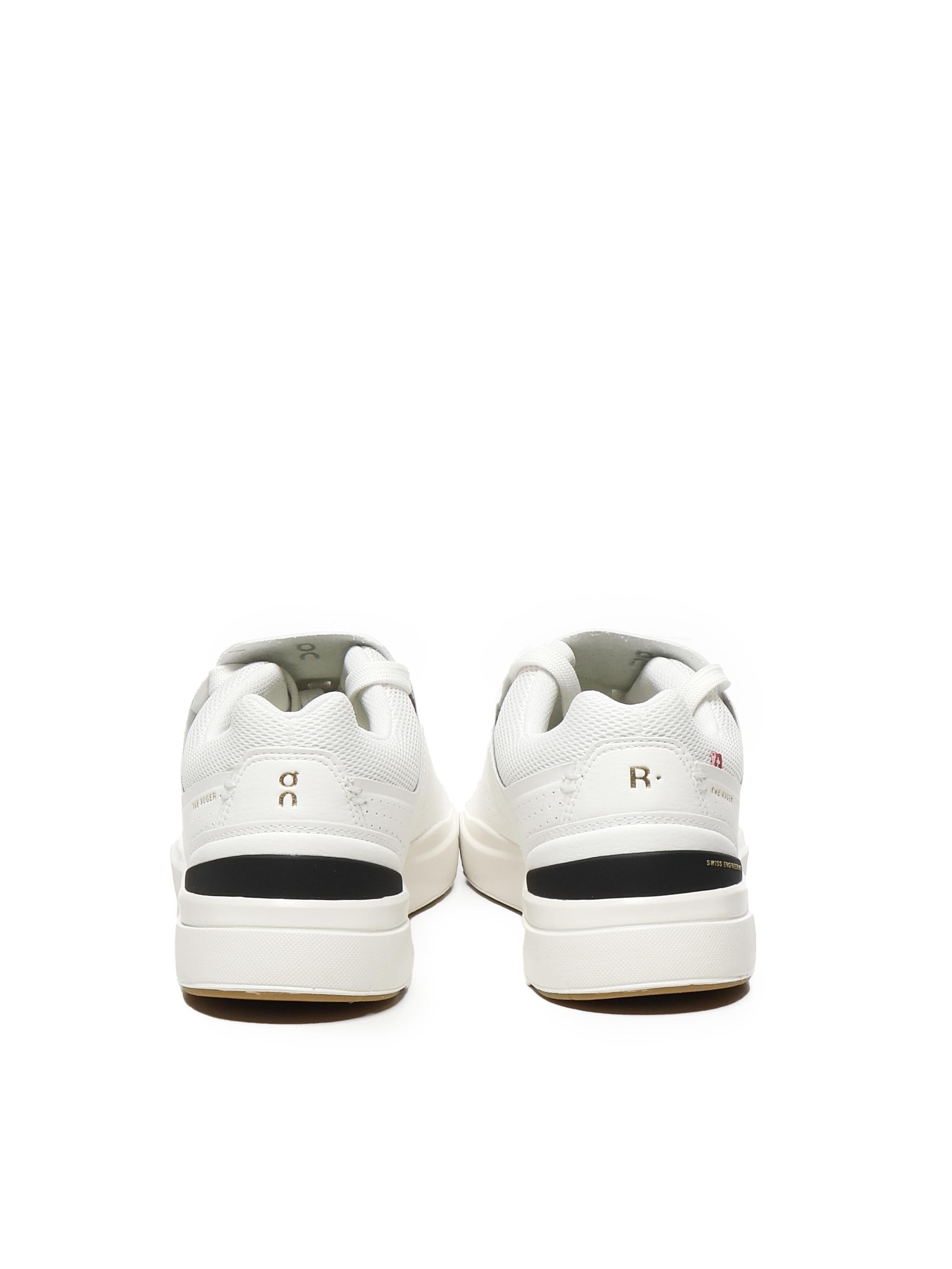 Sneakers The Roger Centre court 3WE3038 462 ON 