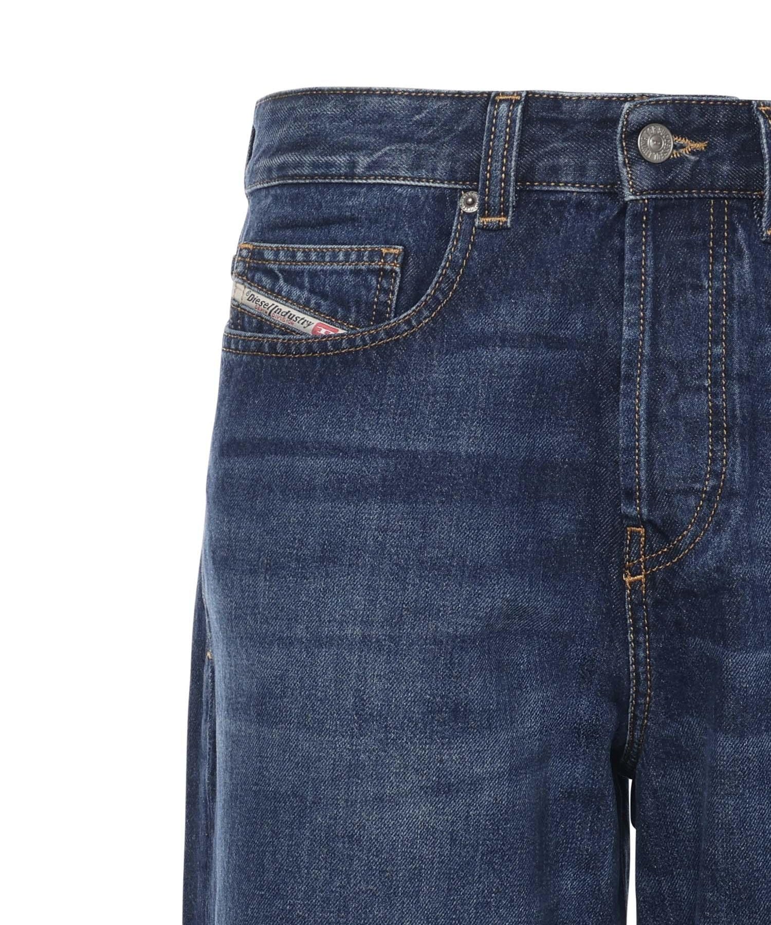Jeans relaxed 2001 D-Macro 09i27<BR/> A11598 09I2701 DIESEL 