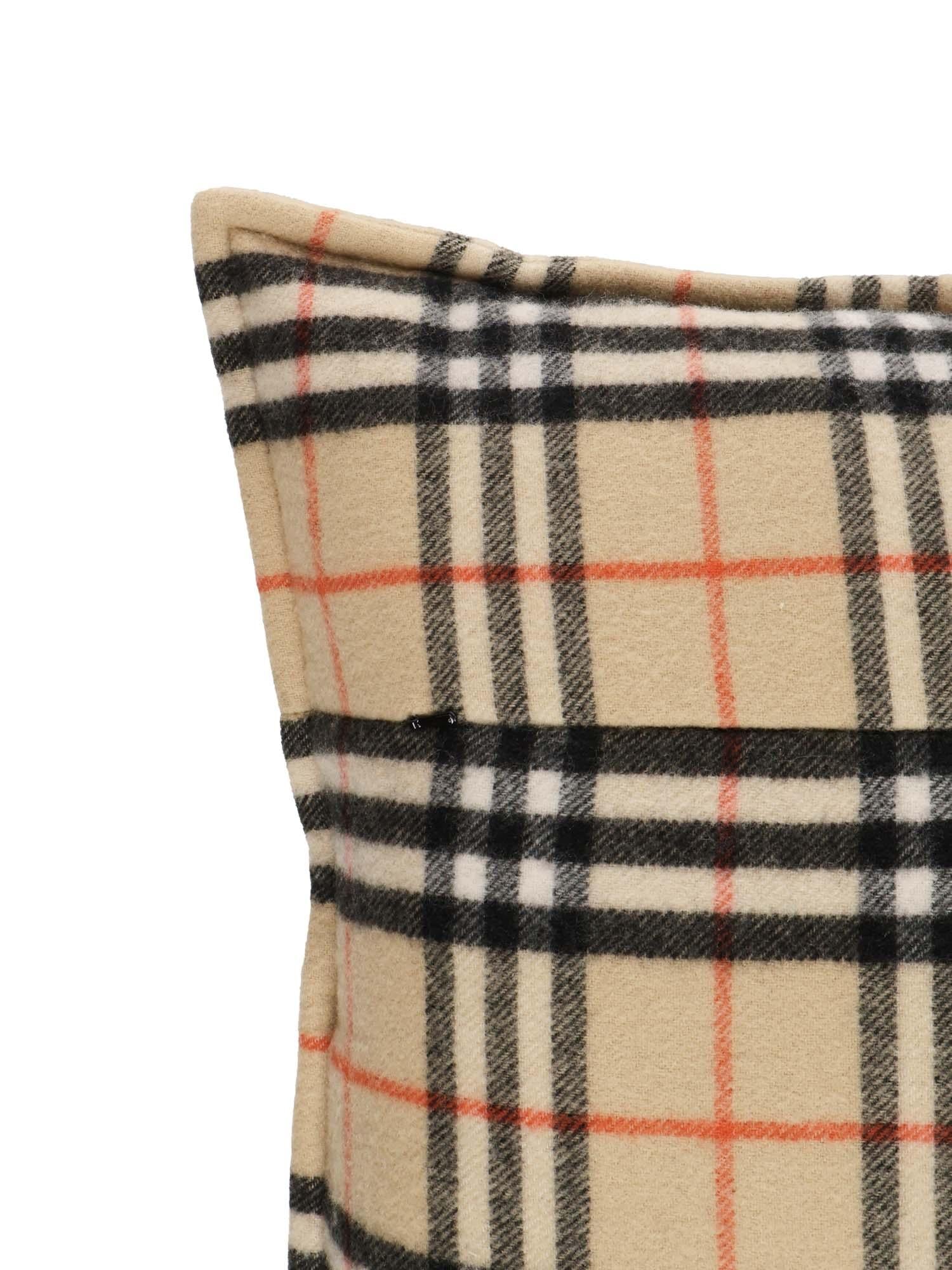 Cuscino Check 8110459 B9368 BURBERRY 