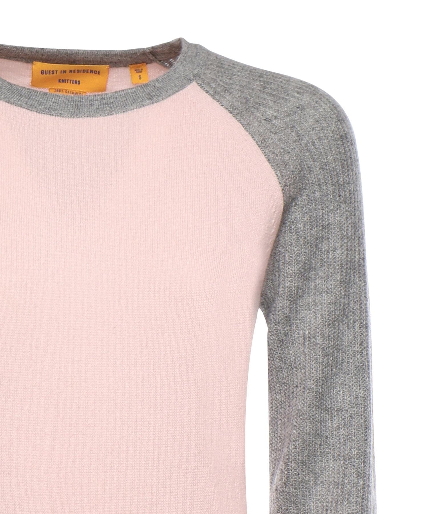 Baseball tee in cashmere W40610JL POWDER PINK/HEATHER GREY GUEST IN RESIDENCE 