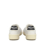 Sneakers V-90<BR/> VD2020910  VEJA 
