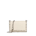 Mini bag con catena Rockstud in vitello granato 8W2P0Y59 VSHI16 VALENTINO GARAVANI 