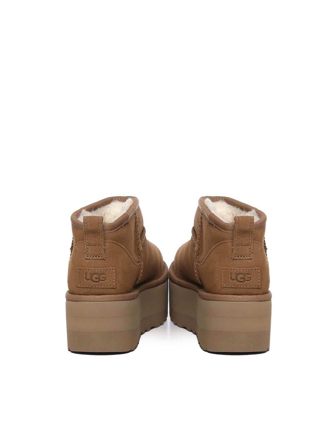 Stivali Classic Ultra Mini con plateau 1135092 CHE UGG 