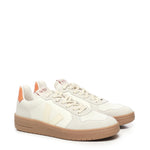 Sneakers V-82<BR/> VE3320758  VEJA 