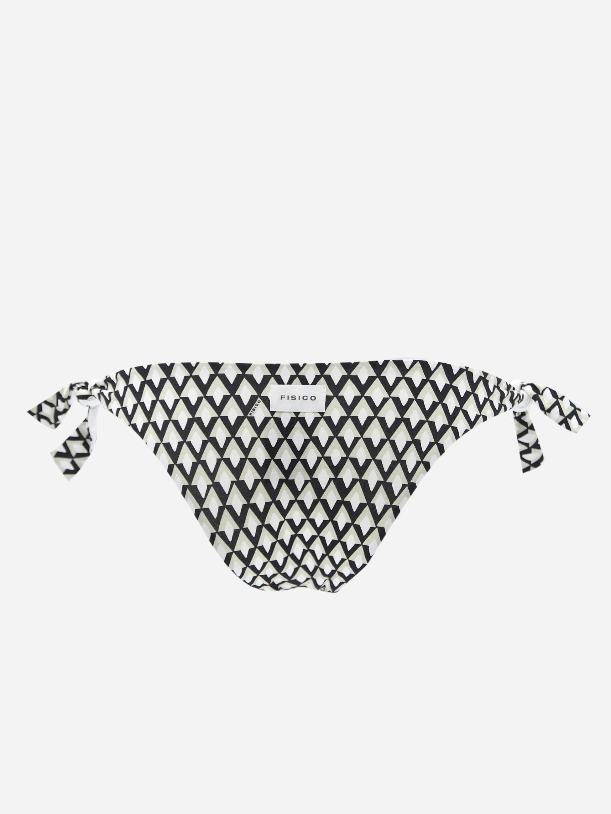 Slip bikini con nodo laterale e stampa geometrica pe 2021 CS09EG -VAR03 FISICO 