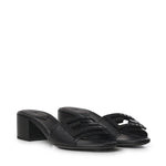 Slide Baguette in pelle 8R8862 AQY2F0QA1 FENDI 