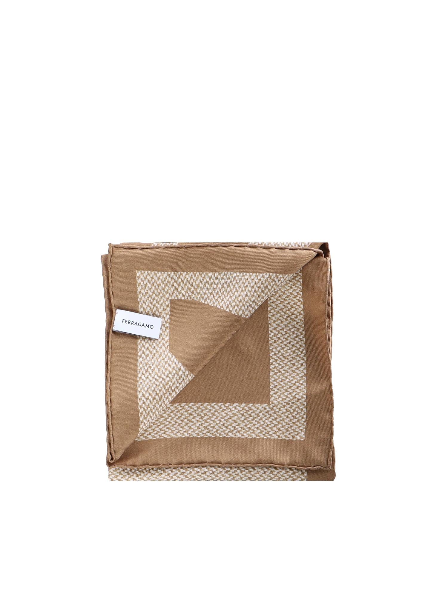 Foulard in seta con stampa 310206 783435001 FERRAGAMO 