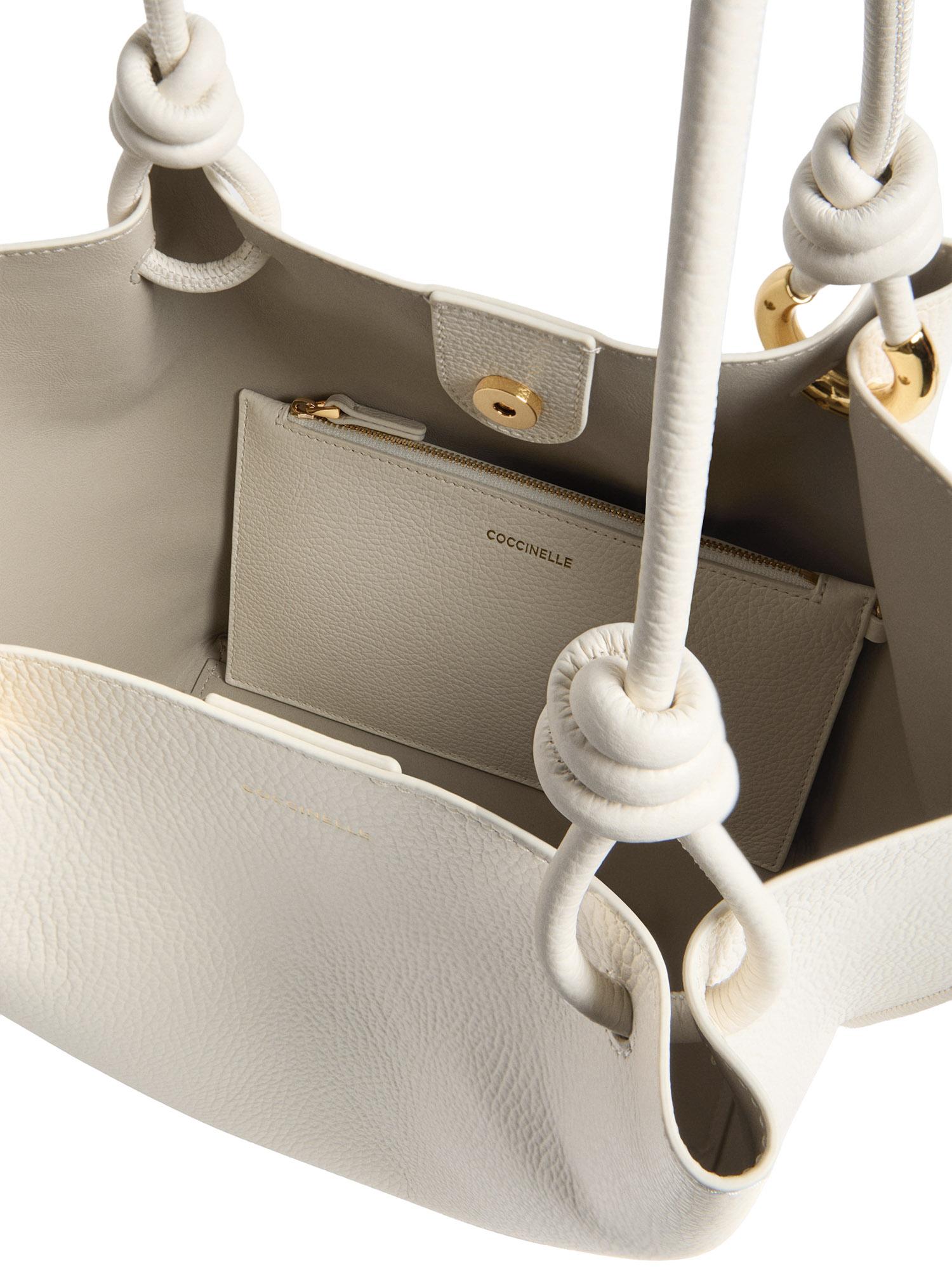 Borsa Finn medium in pelle E1U07110201 N17 COCCINELLE 