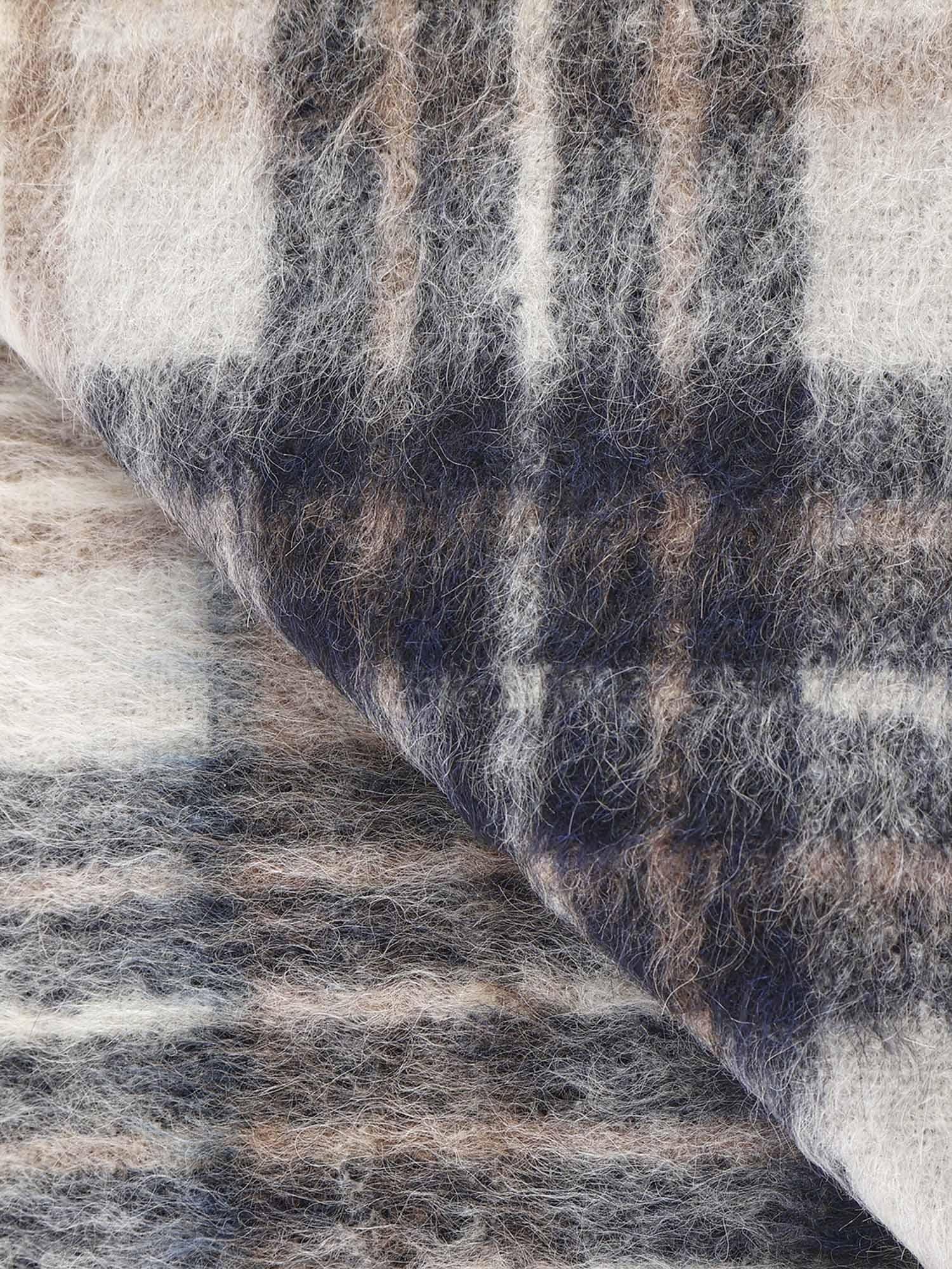 Sciarpa in lana e alpaca<BR/> L77SCIL14TES0L320 010211 ELEVENTY 