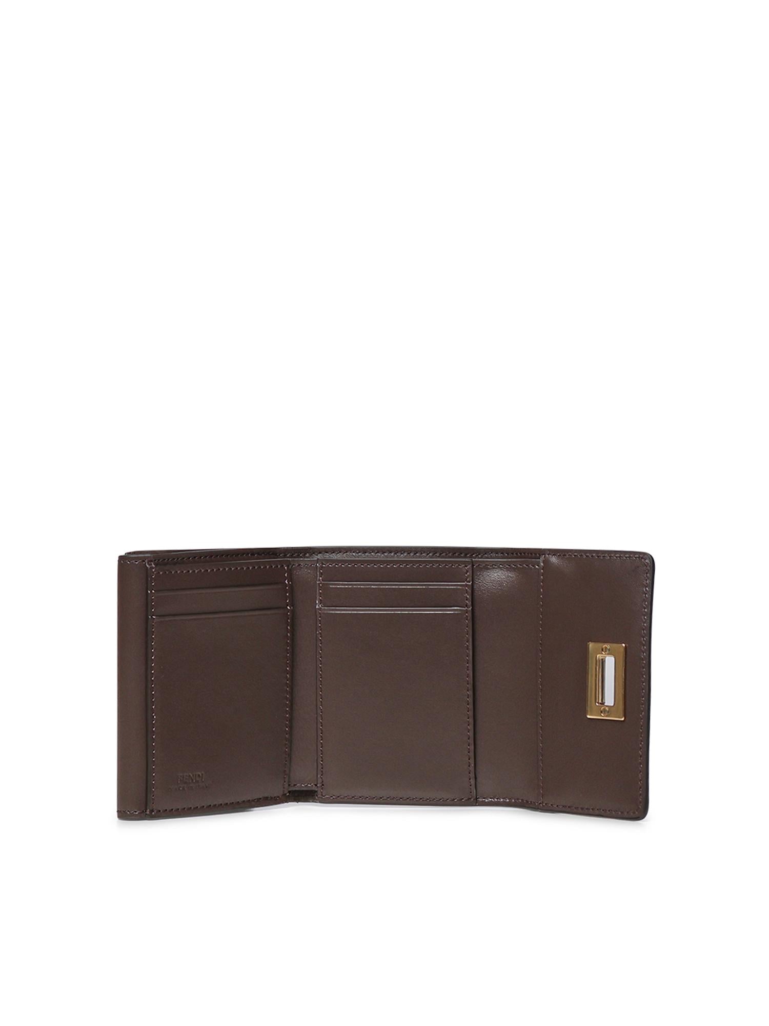Portafoglio Small Trifold Fendi Way in pelle 8M0555 AWR7F1DDQ FENDI 