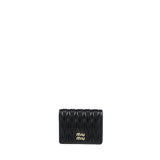 Portafoglio piccolo in nappa matelassé 5MV204 AFPPF0002 MIU MIU 