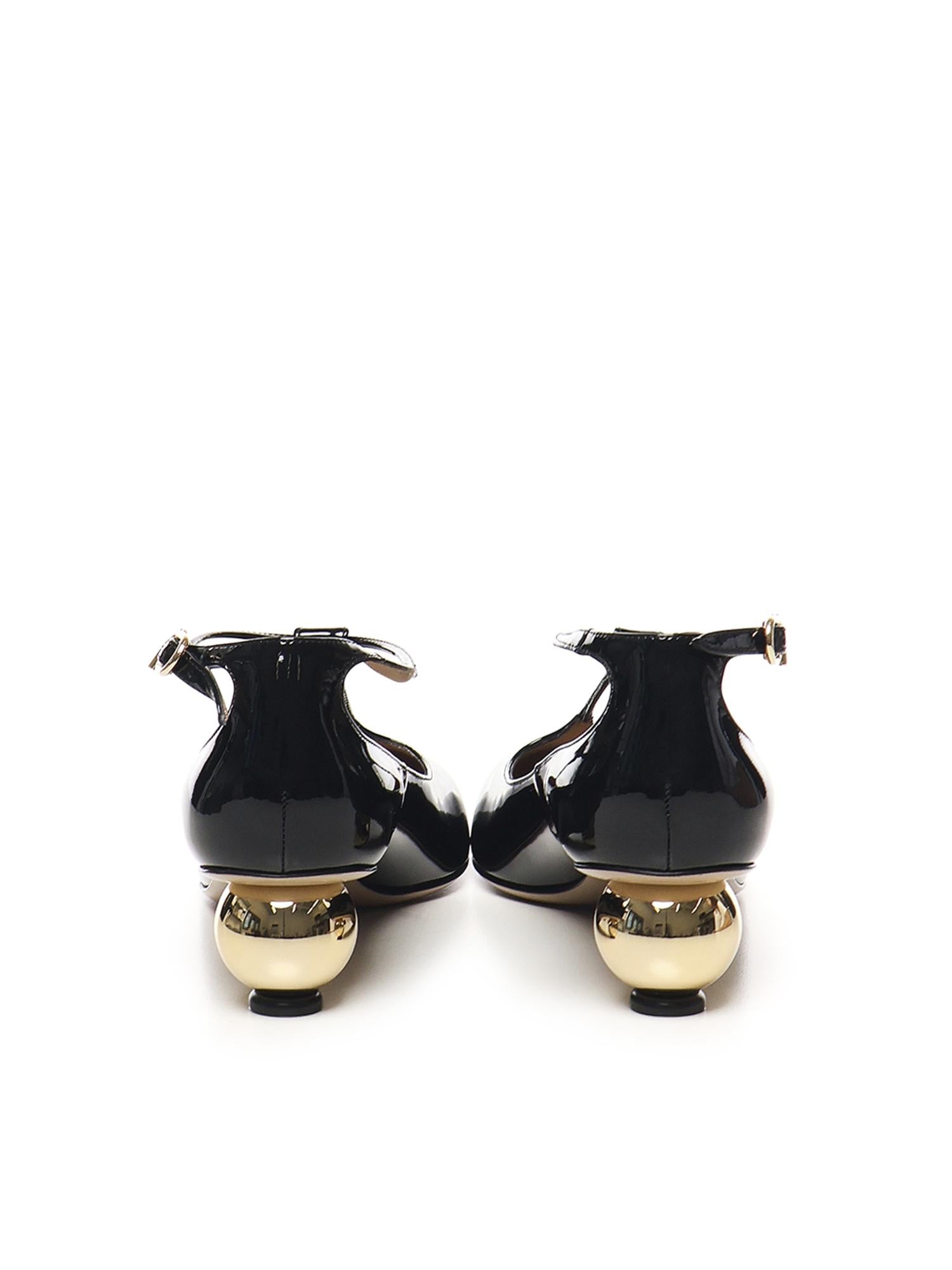T-strap con tacco a sfera 01K259 784875001 FERRAGAMO 