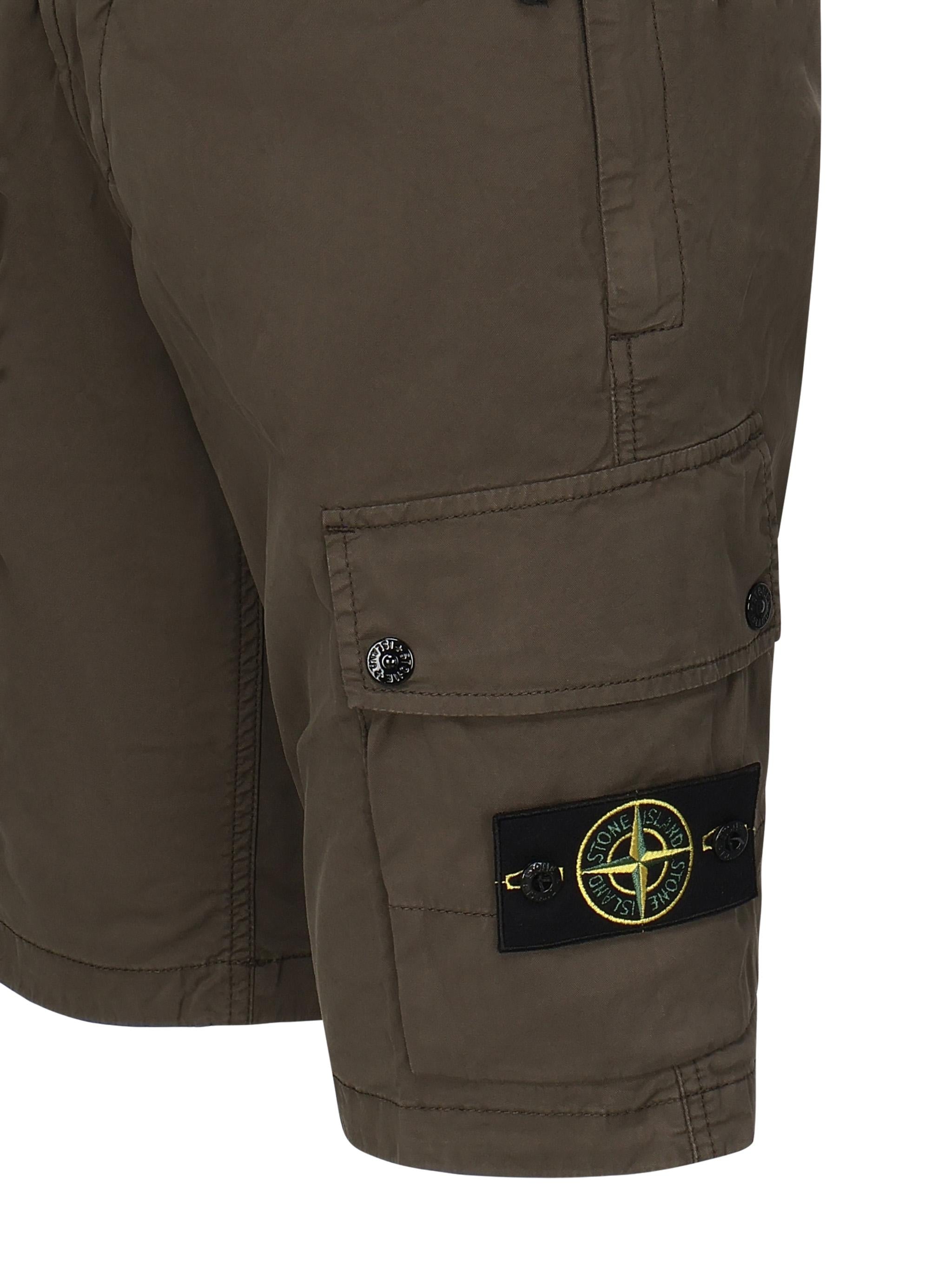 Bermuda cargo aderenti con tasche con cerniera K1S15L100011 S0010V0054 STONE ISLAND 