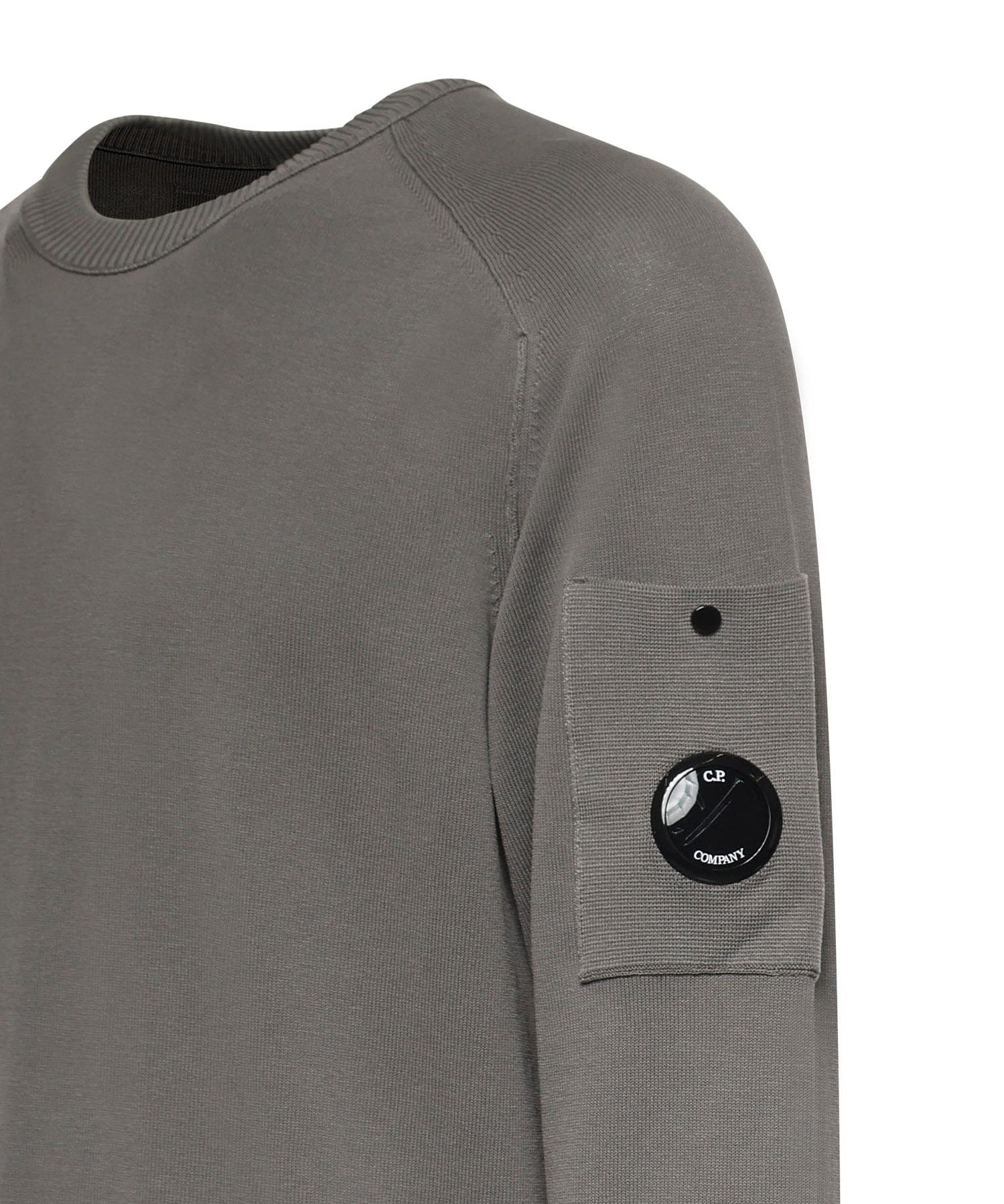 Maglione in cotone crepe con logo<BR/> 20CMKN105A 006323O921 C.P. COMPANY 
