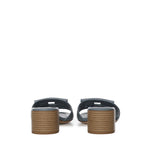 Slide Baguette in pelle 8R8862 AQY2F1TZB FENDI 