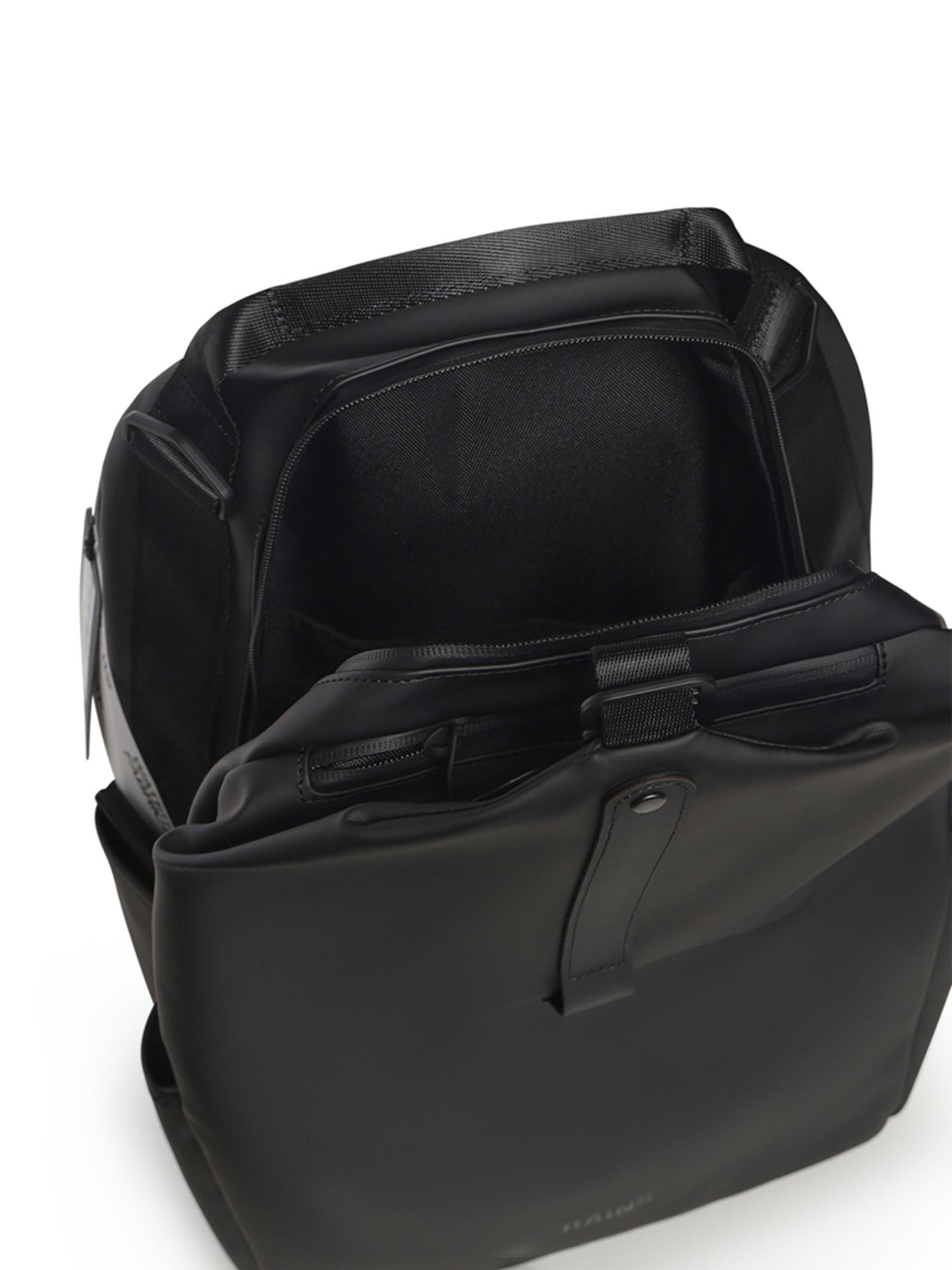 Clip Front Backpack 14890 BLACK RAINS 