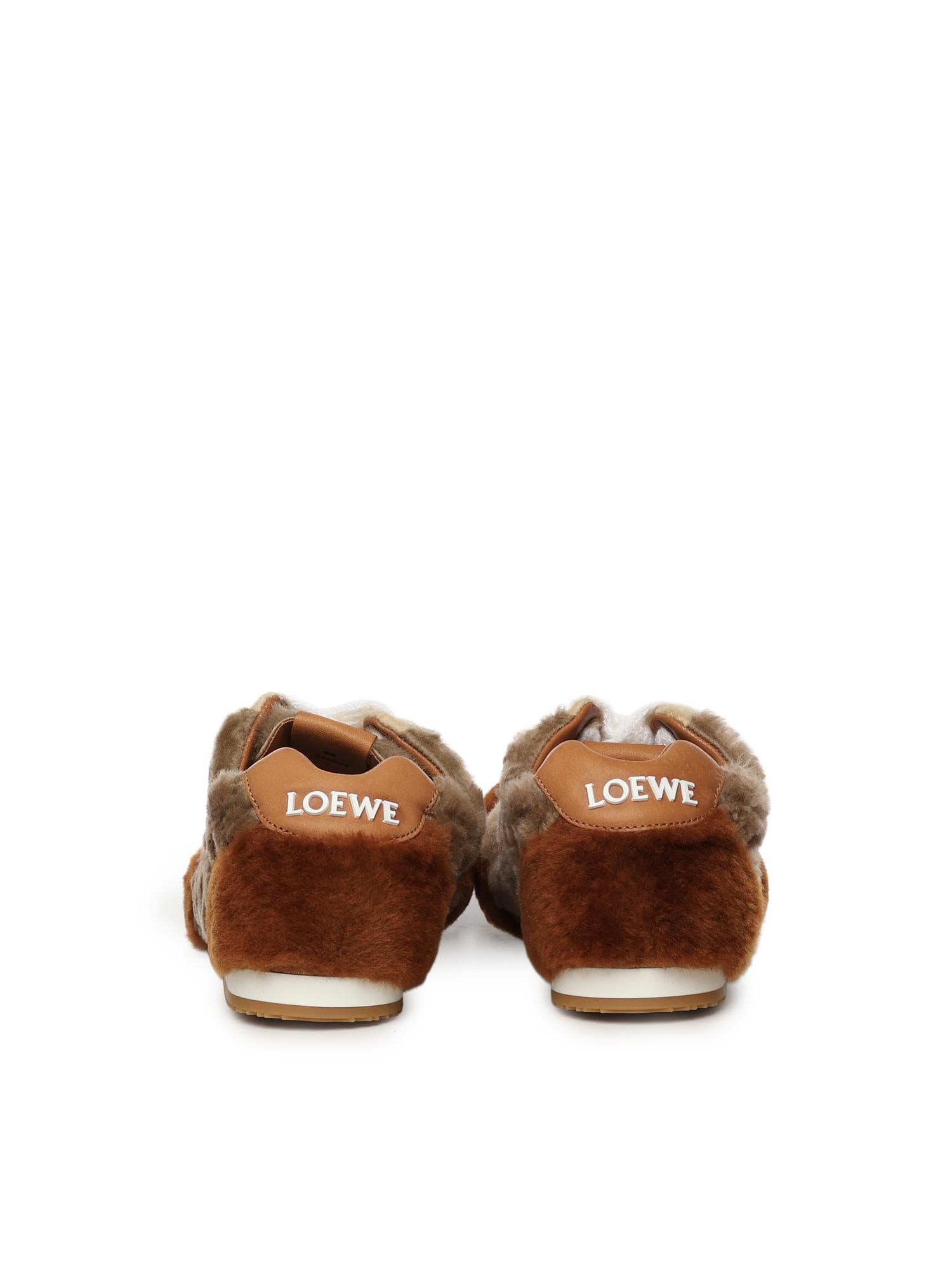 Sneaker Ballet Runner 2.0 in shearling L814282X73 8892 LOEWE 