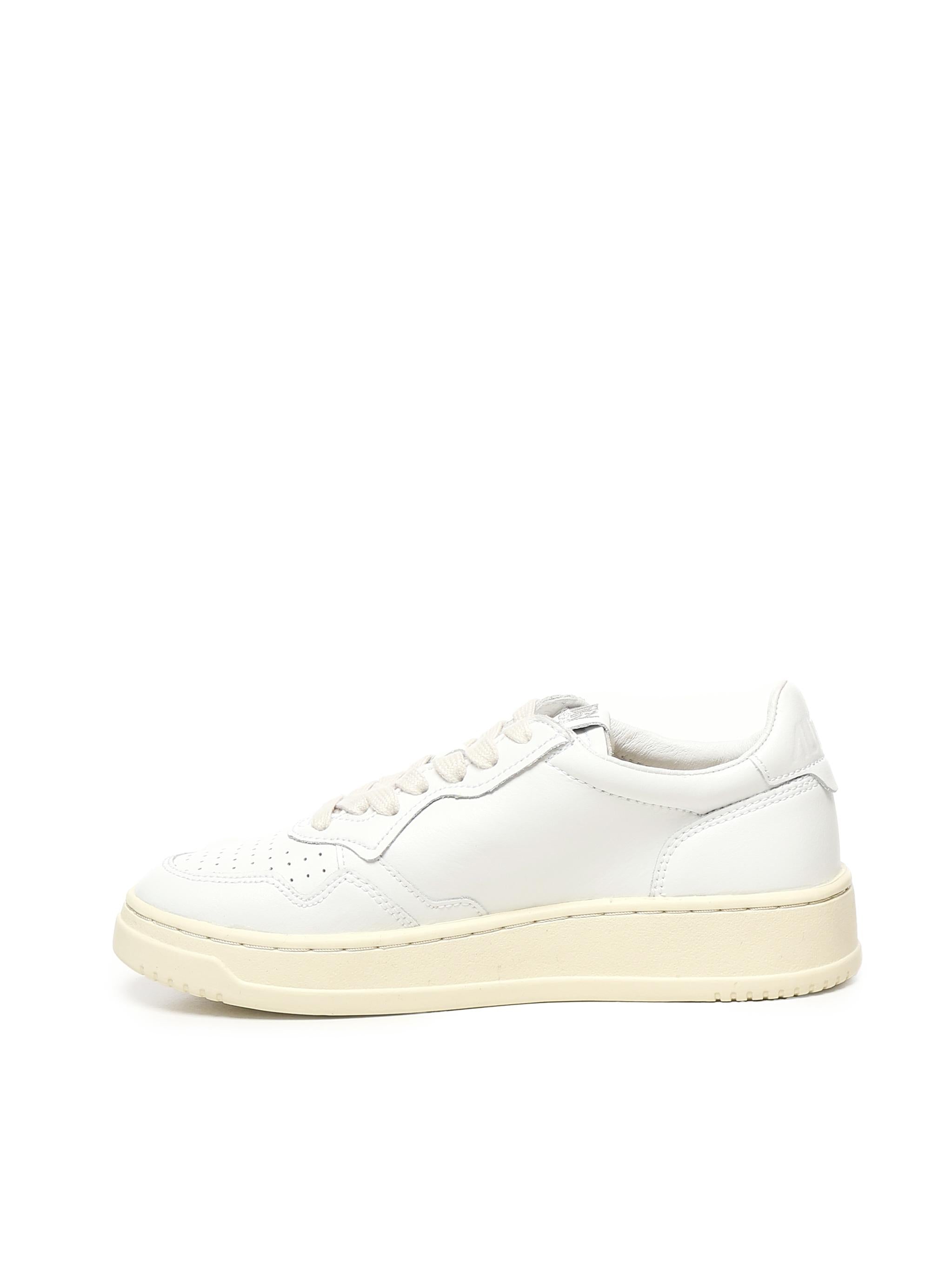 Sneakers low Medalist in pelle AULW LL15 AUTRY 
