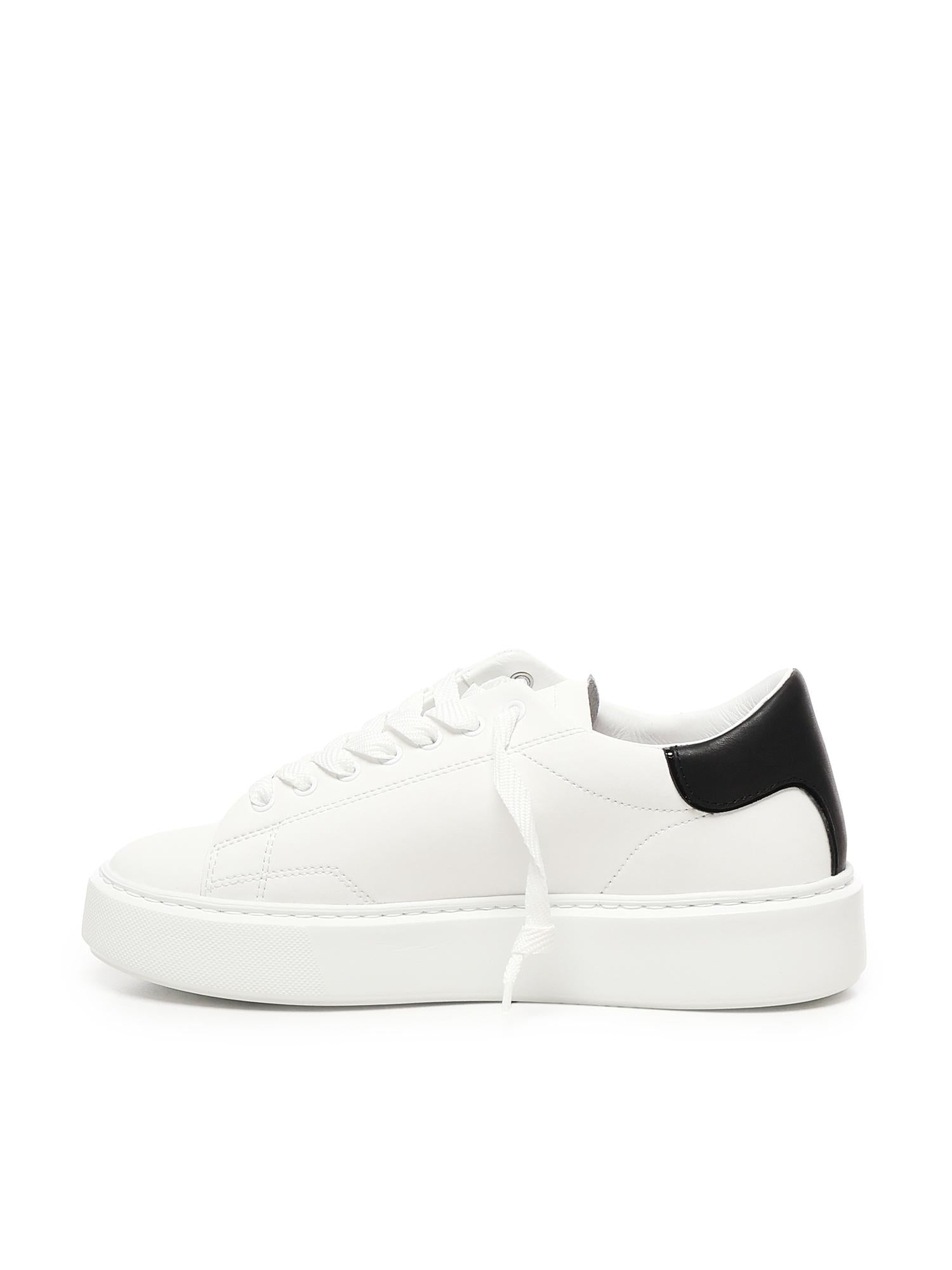 Sneakers Sfera in pelle W421 SF-CAWB D.A.T.E. 