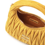 Borsa Wander in pelle scamosciata matelassé 5BC125 AB7OF0R55 MIU MIU 