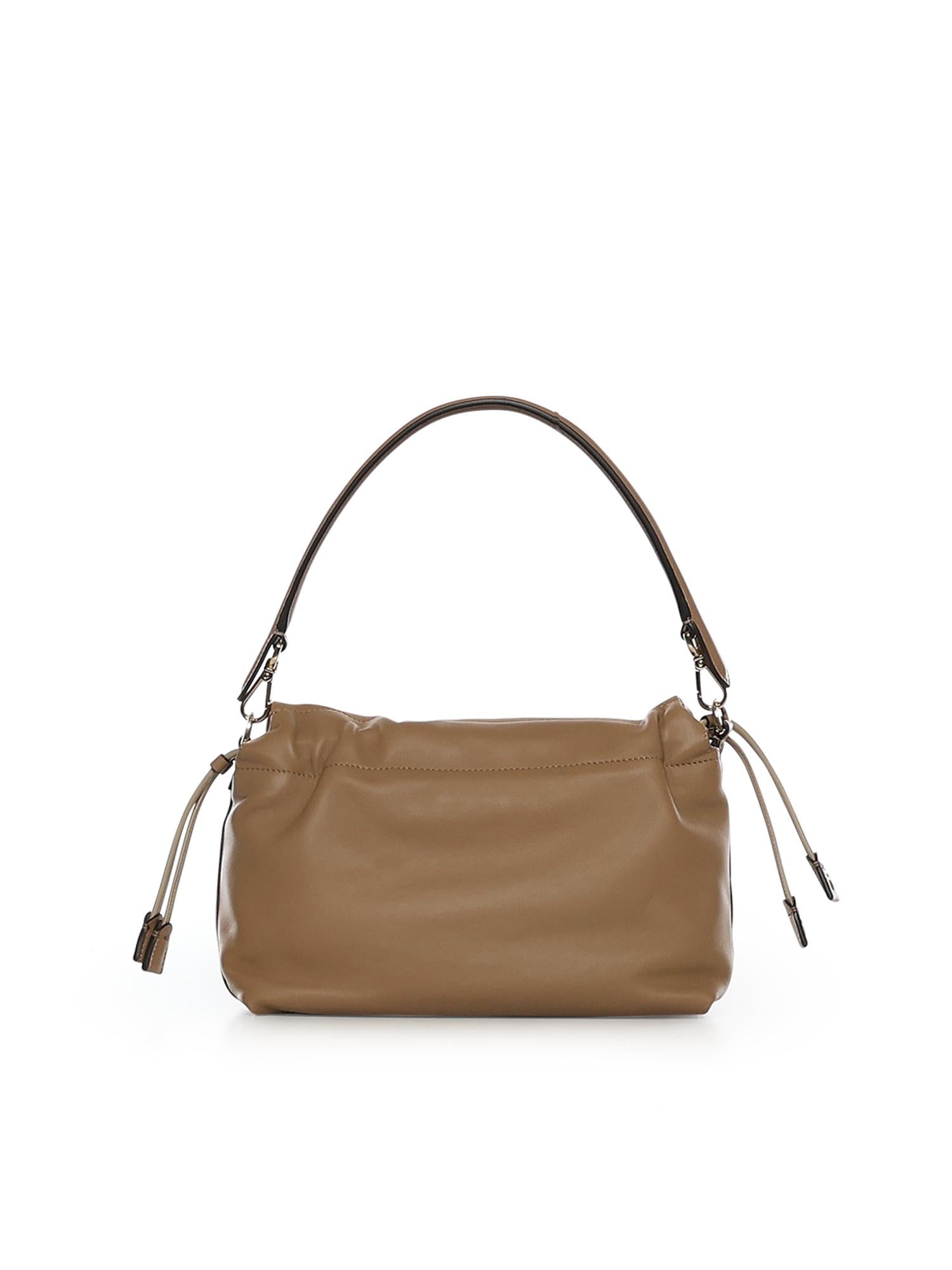 Borsa Mamma Baguette medium in pelle 8BR833 AQ0DF19P8 FENDI 