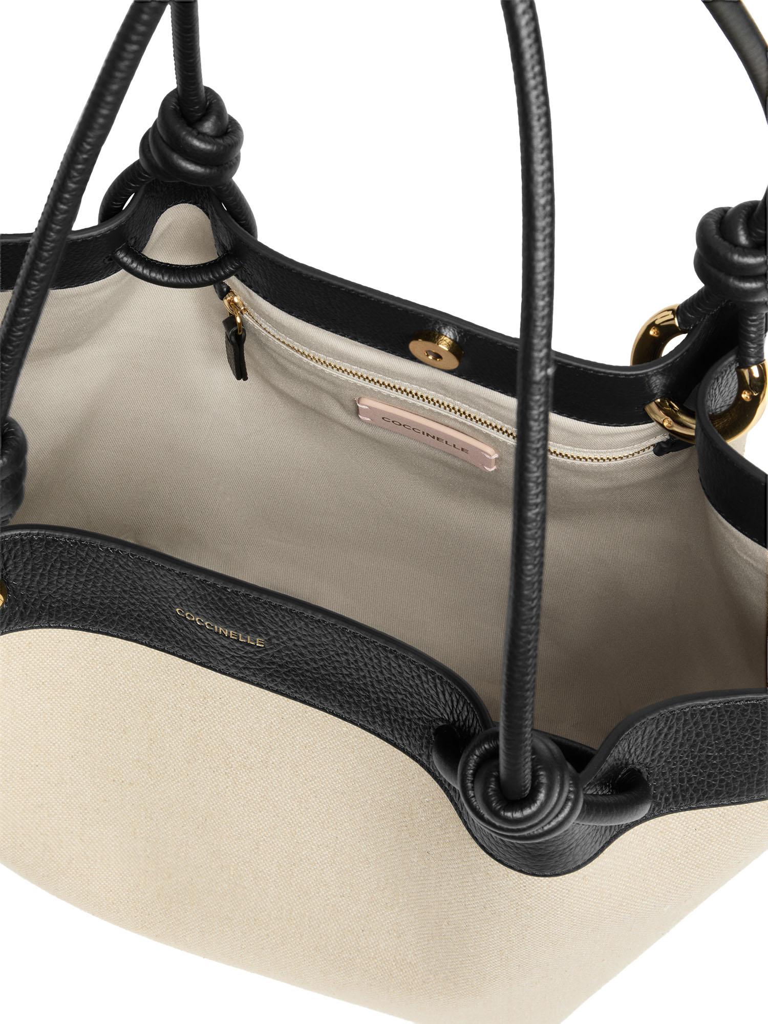Borsa Finn medium E1U06110201 846 COCCINELLE 