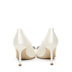 Décolleté Hangisi con fibbia gioiello in raso bianco 9XX0663 1309 MANOLO BLAHNIK 