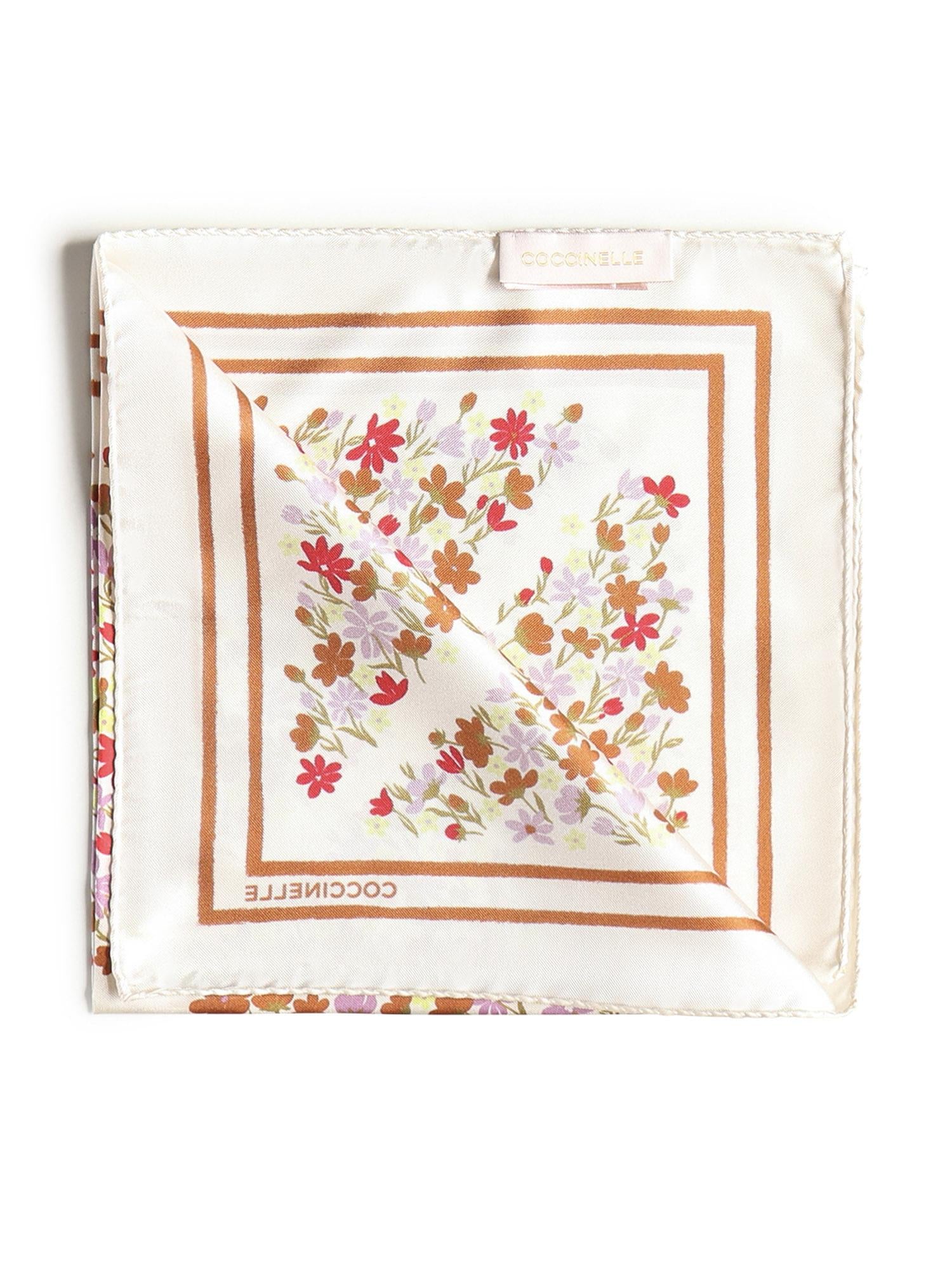 Foulard in seta con stampa E7UYE390101 M18 COCCINELLE 