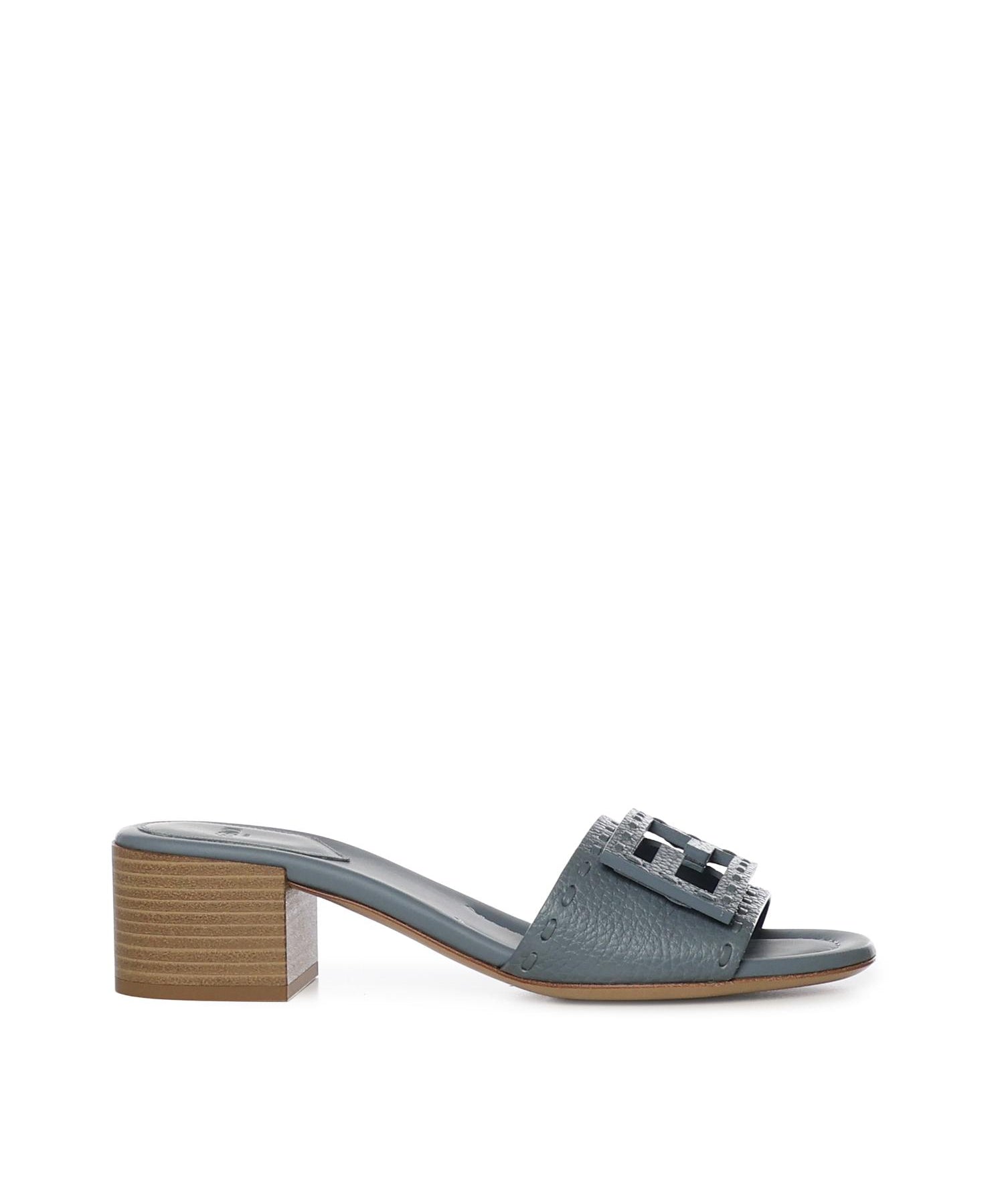 Slide Baguette in pelle 8R8862 AQY2F1TZB FENDI 