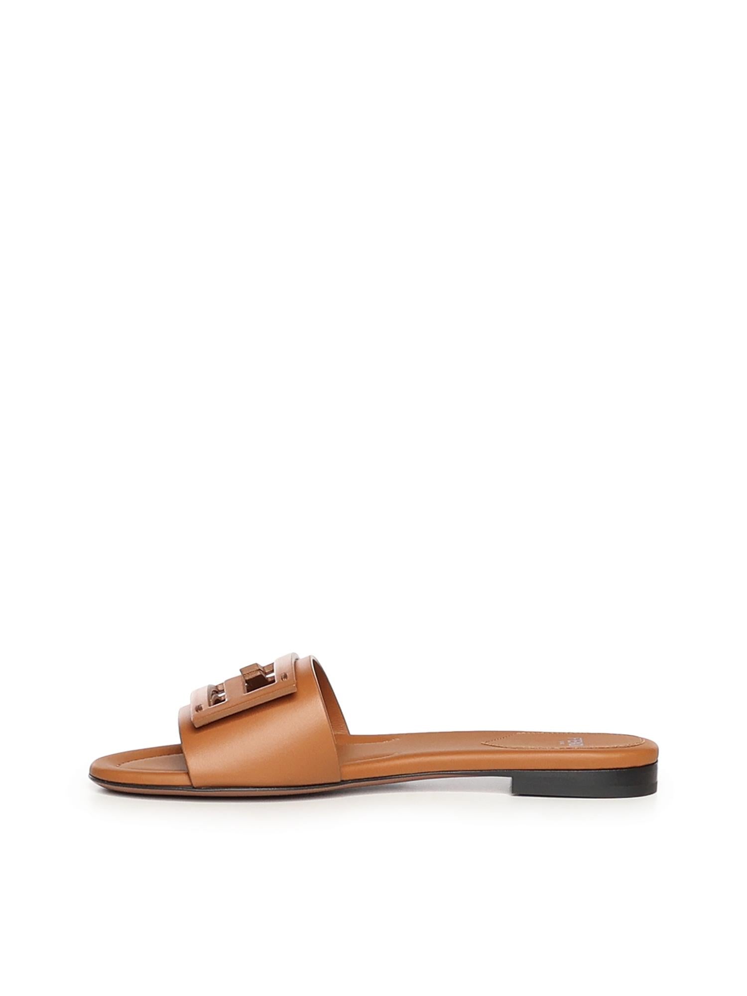 Slide Baguette in pelle 8R8136 AE7TF1C4R FENDI 