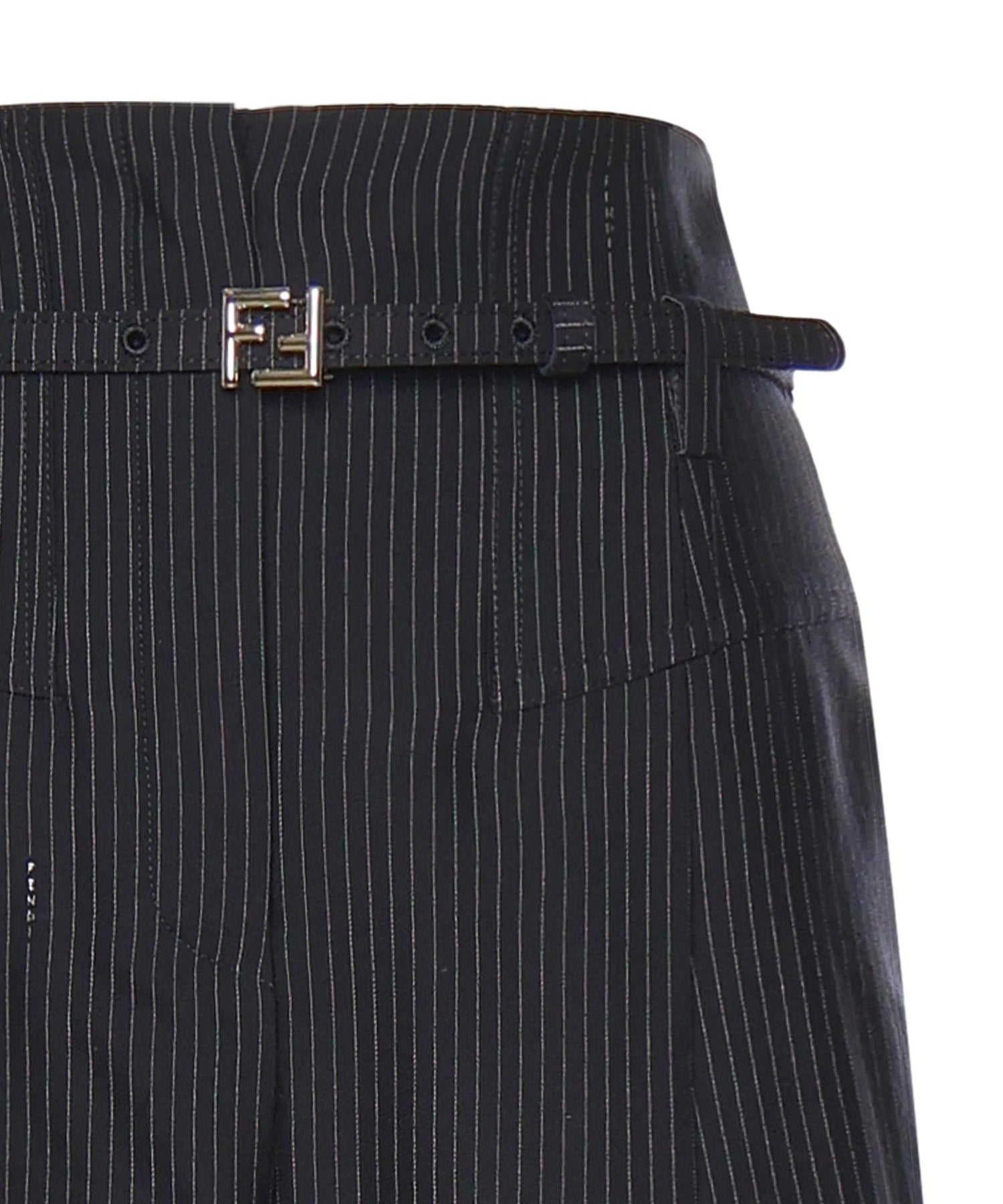 Pantaloni in lana gessata FR6673 AW7IF0QG3 FENDI 