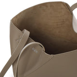 Borsa Tote Puzzle Fold media orizzontale in pelle di vitello A779PEWX04 5541 LOEWE 