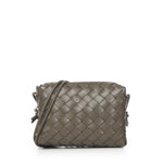Mini Loop camera bag in pelle 723547 V1G113228 BOTTEGA VENETA 