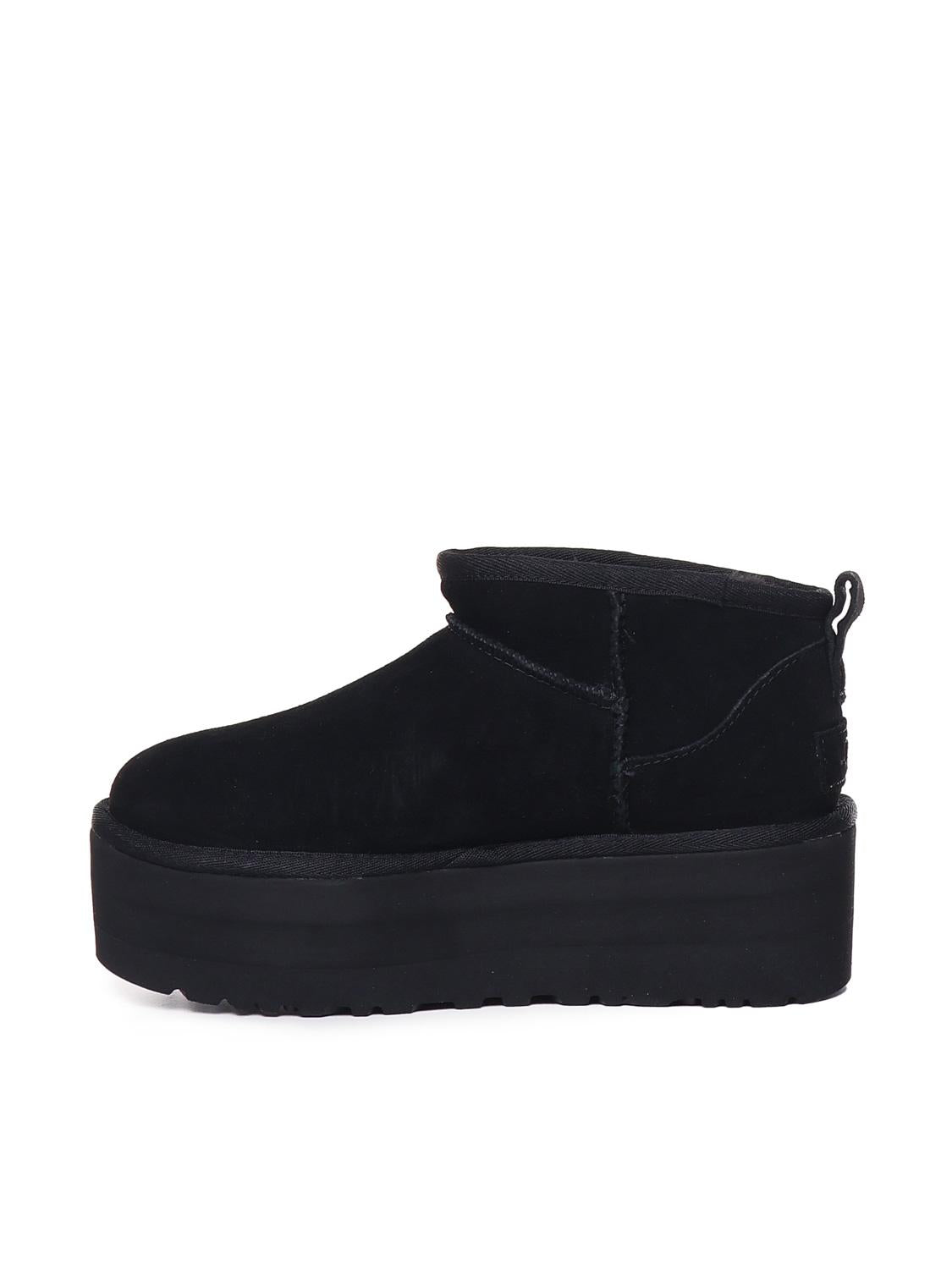 Stivaletti Classic Ultra Mini con plateau 1135092 BLK UGG 