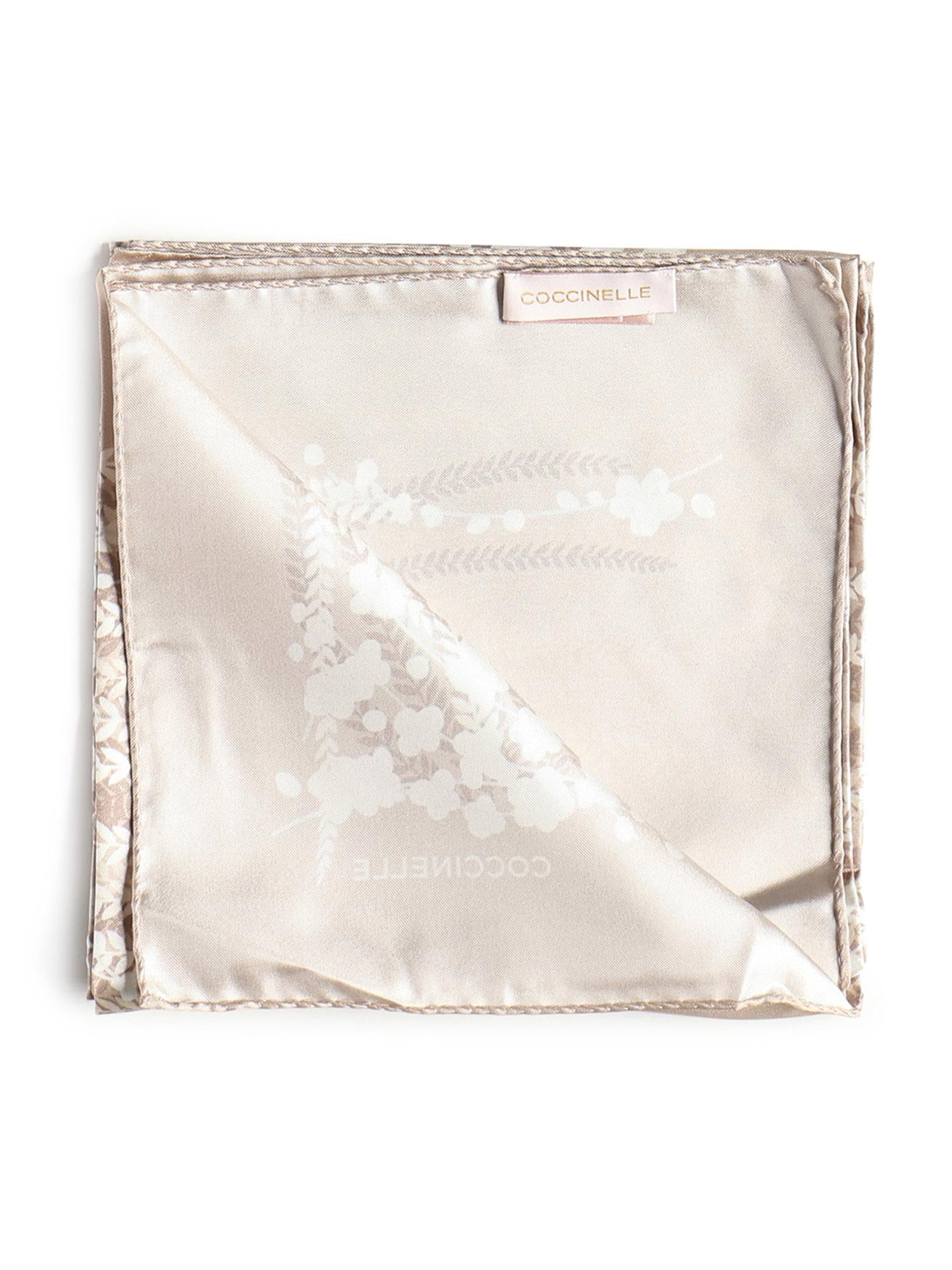 Foulard in seta con stampa E7UYH380101 M09 COCCINELLE 