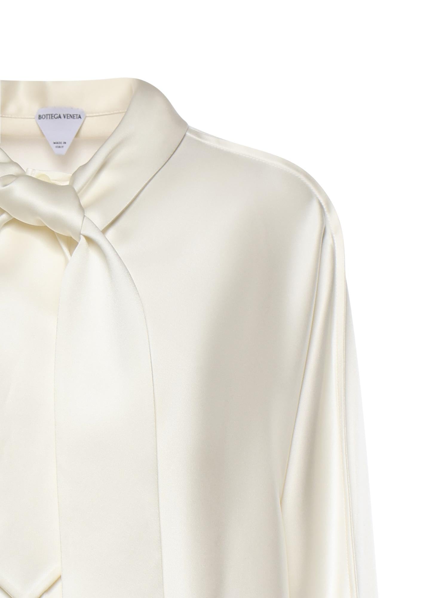 Camicia in satin di seta fluida 862348 V6H109071 BOTTEGA VENETA 