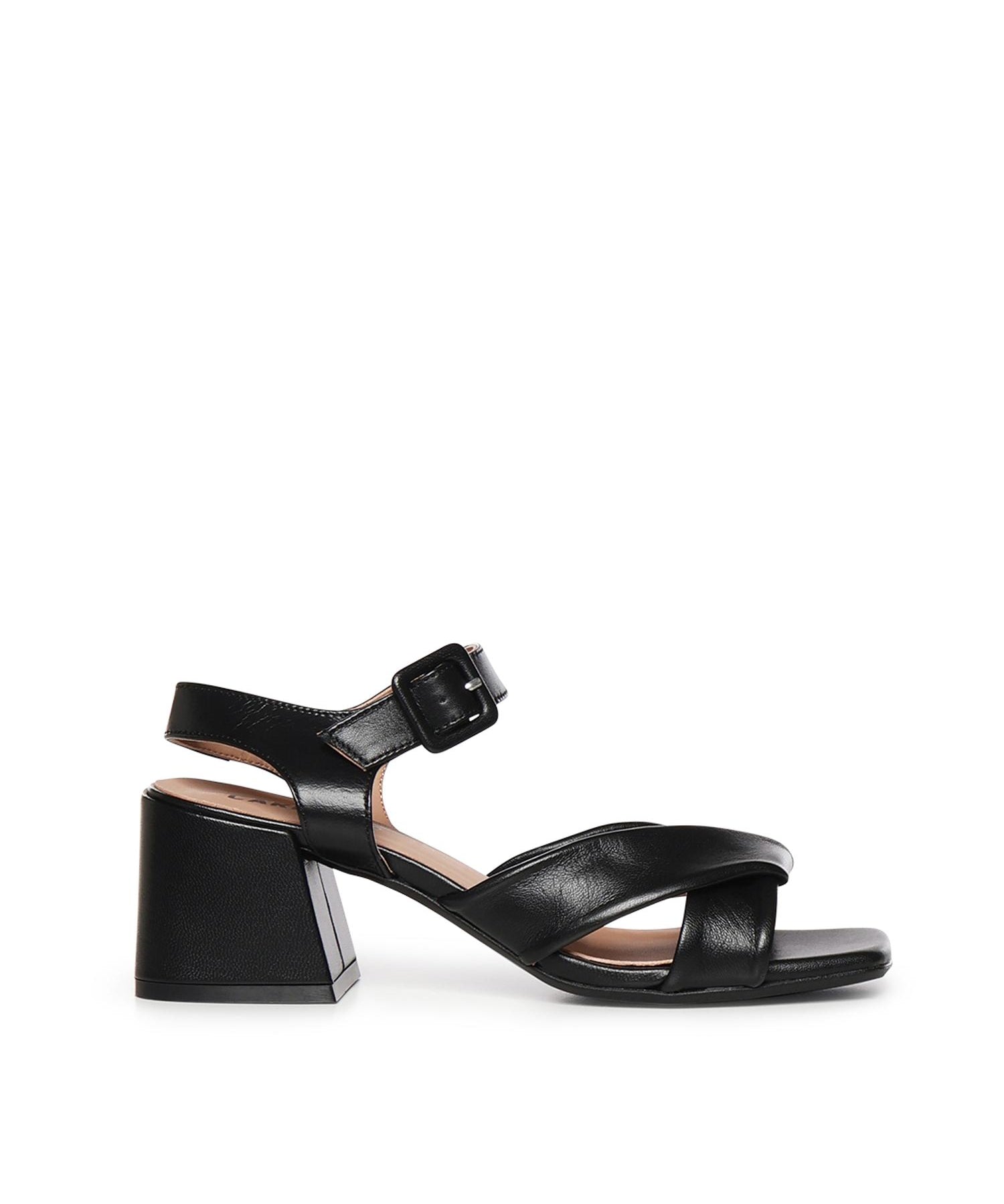 Sandali New Carry Cross in pelle A57184 NERO CARMENS 
