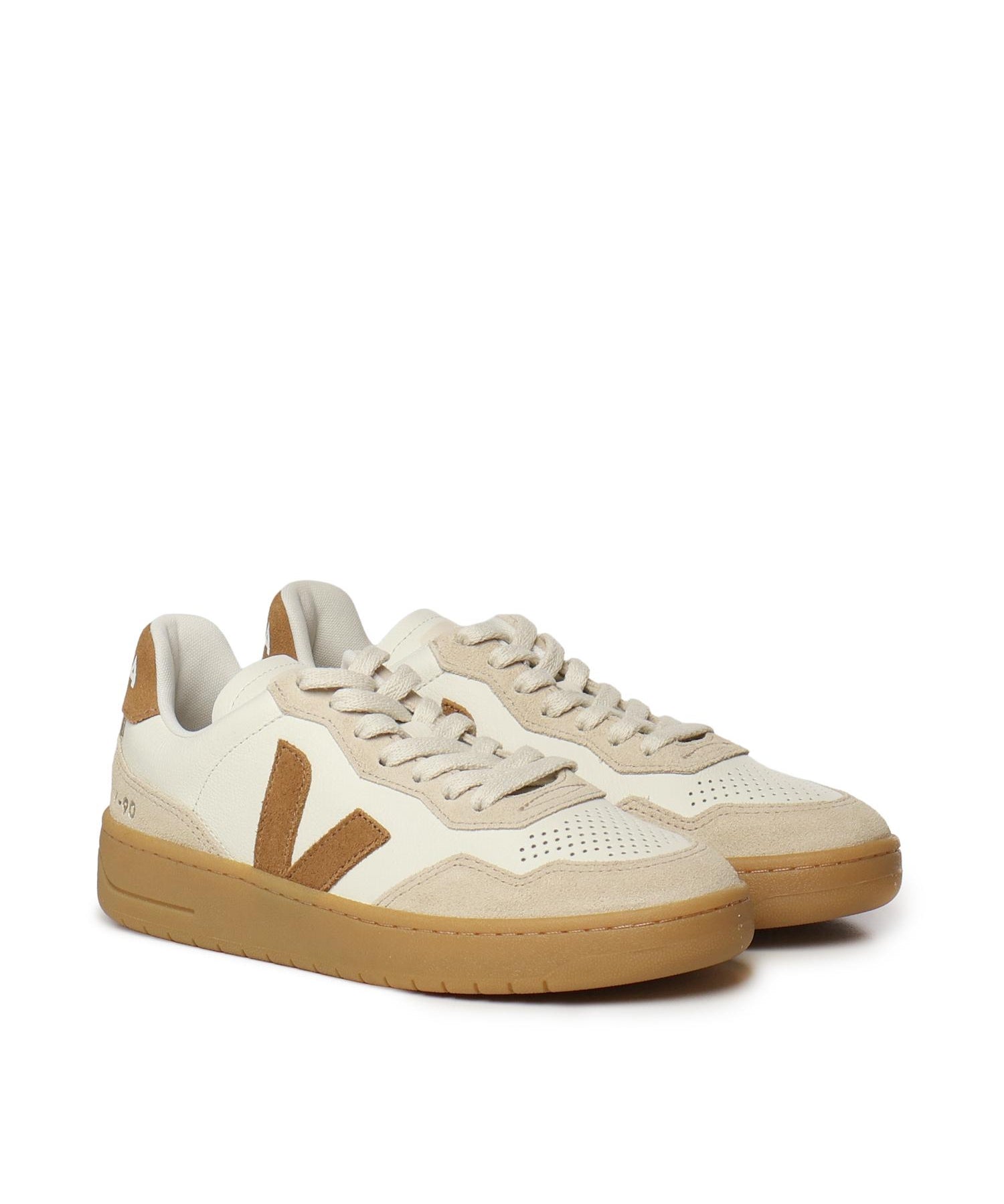 Sneakers V-90<BR/> VD2020915  VEJA 